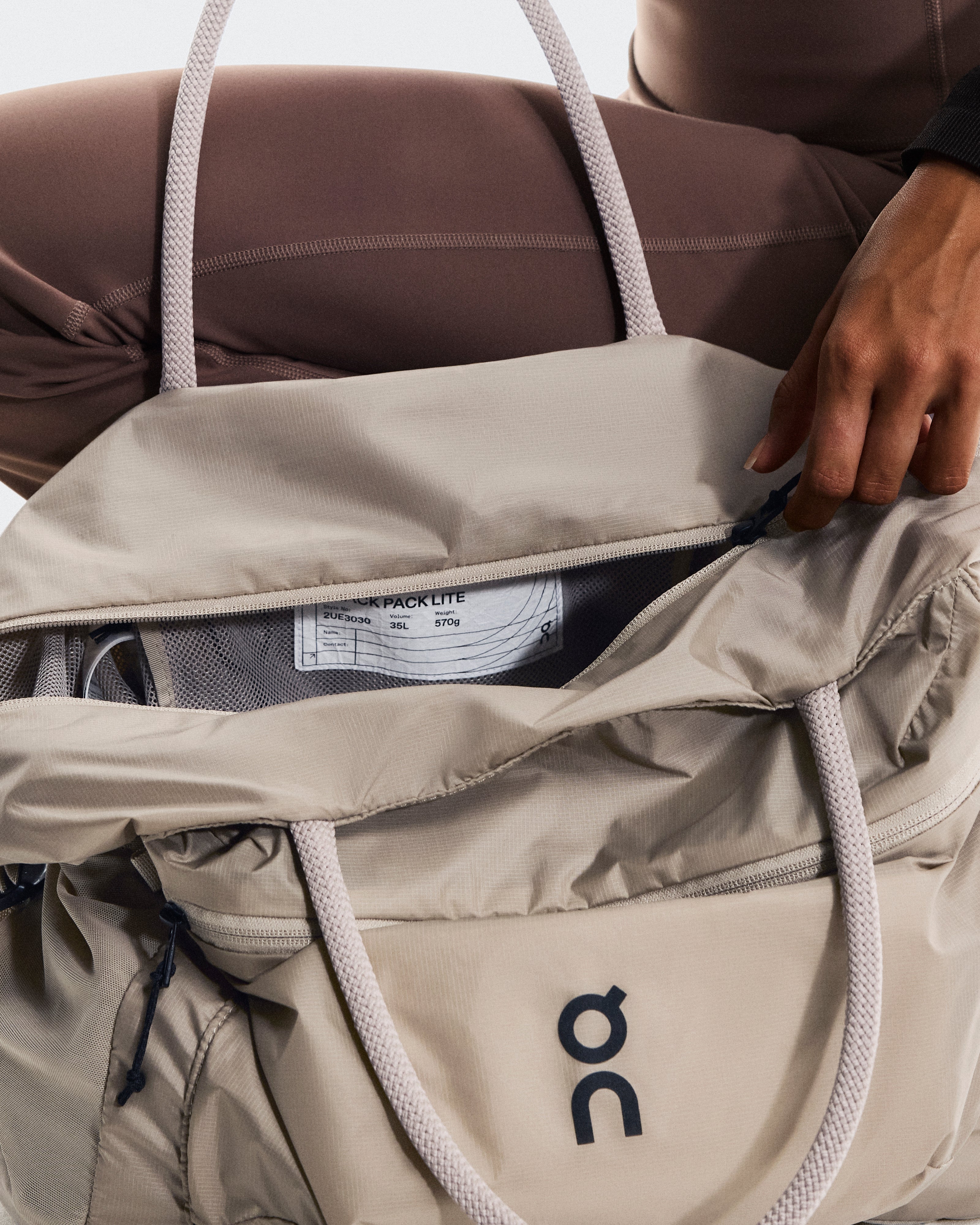 On Track Pack 35L Lite Sand