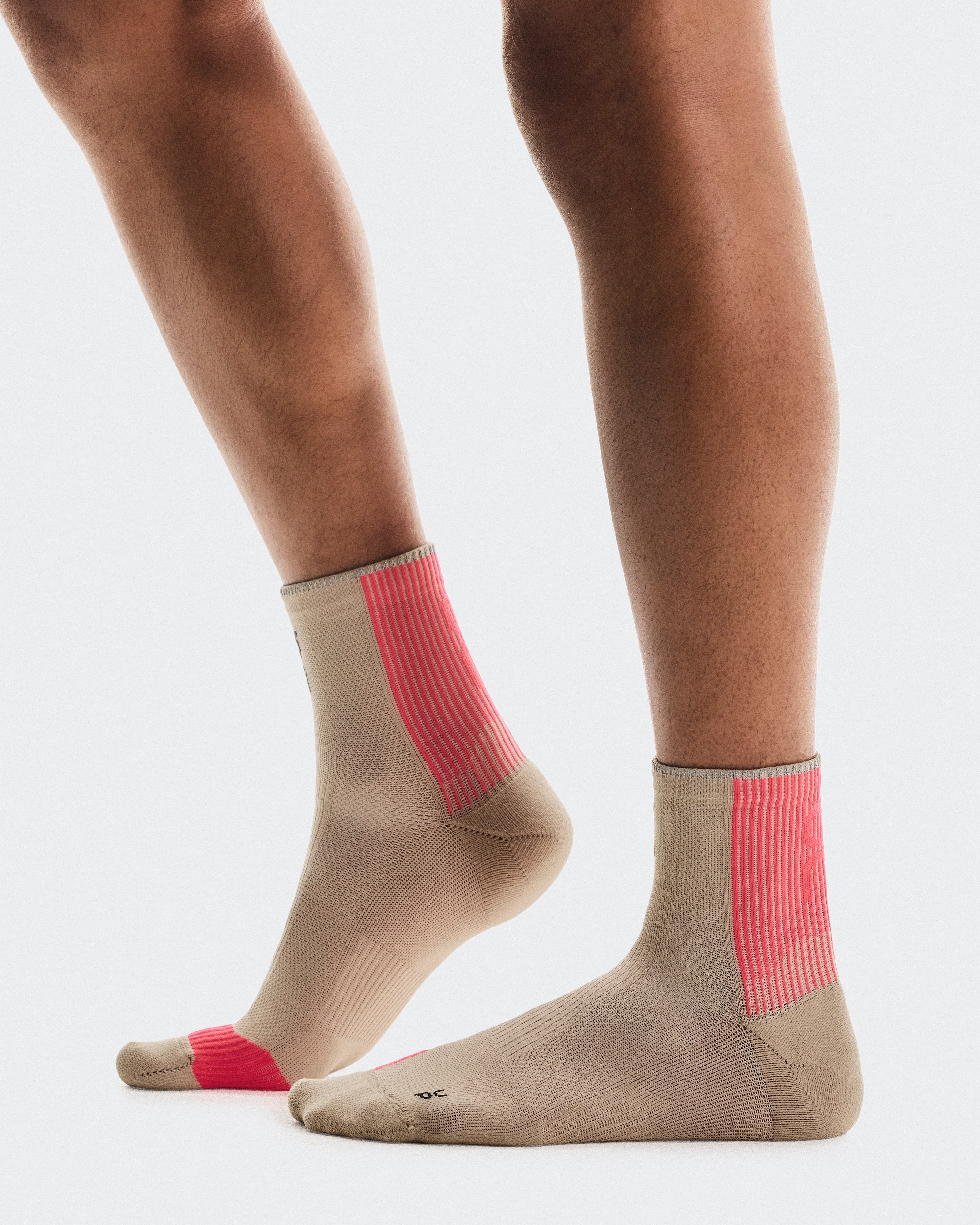 On Performance Run Sock Mid Desert | Pink