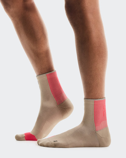 On Performance Run Sock Mid Desert | Pink
