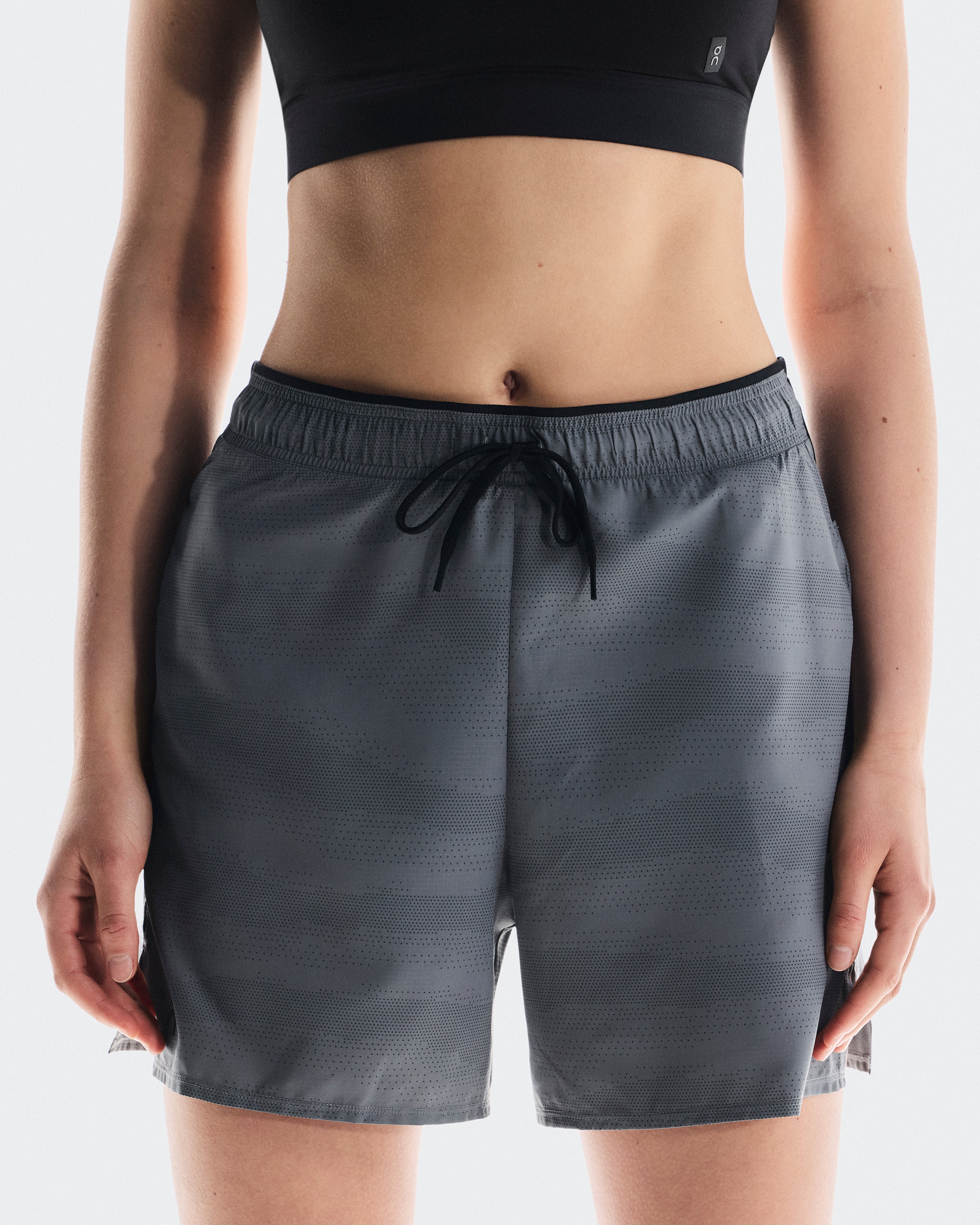 On Trail Shorts Rock (Women's)