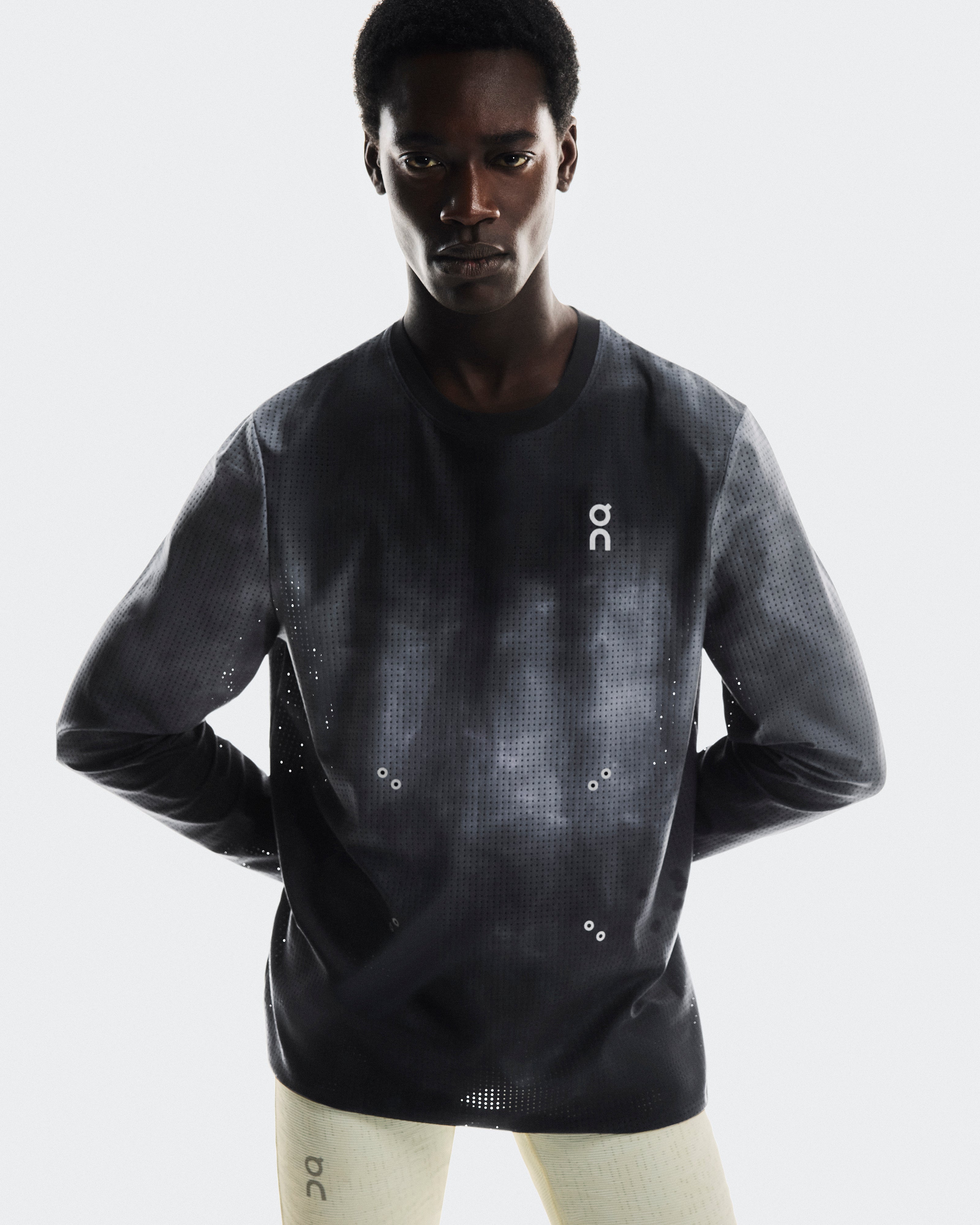 On Pace Mesh Long-T Black