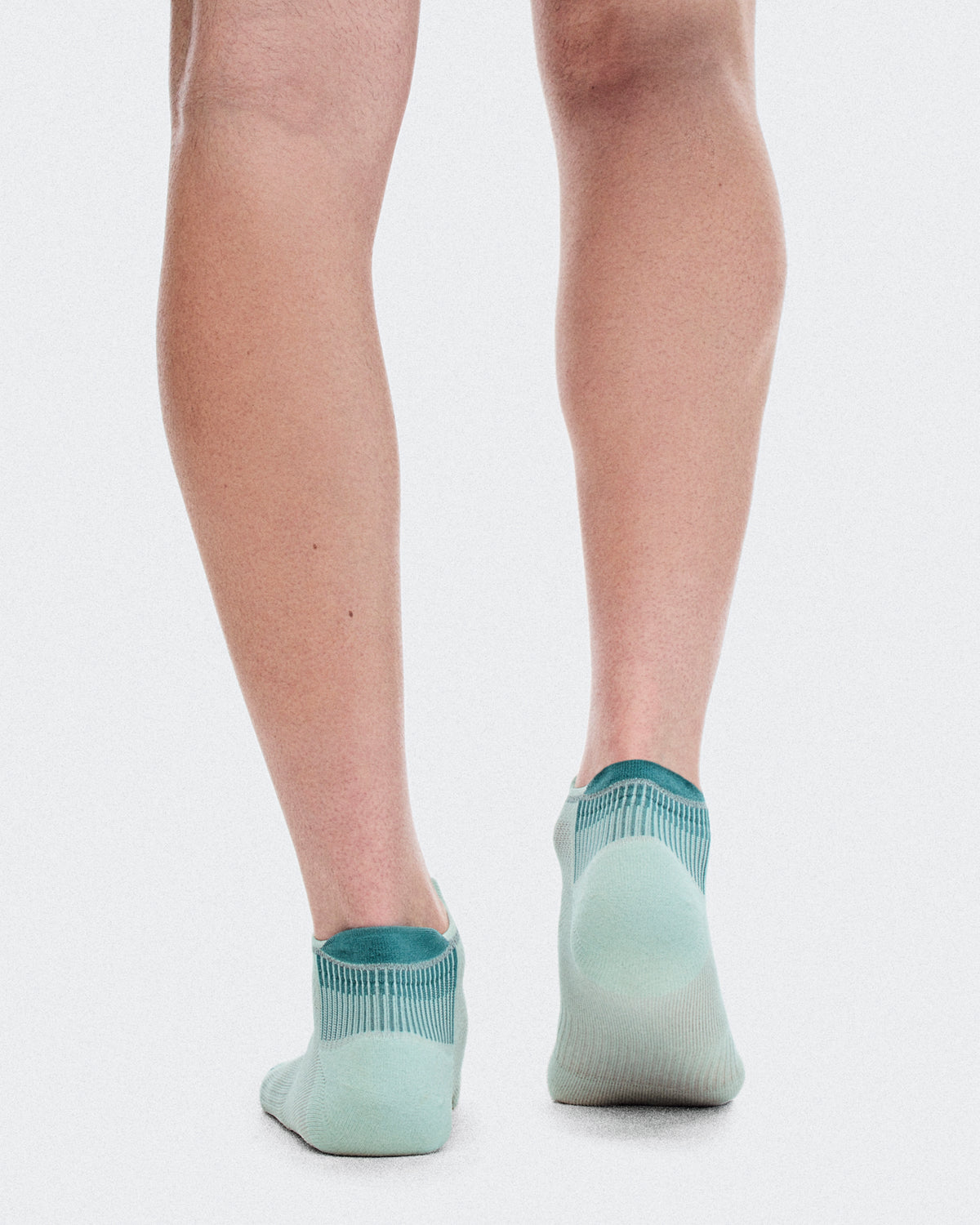 On Performance Run Sock Low Flurry | Storm