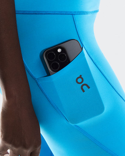 on performance tights 7/8 Malibu (Women's)