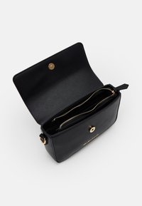 Valentino Re Cross Body Bag Nero