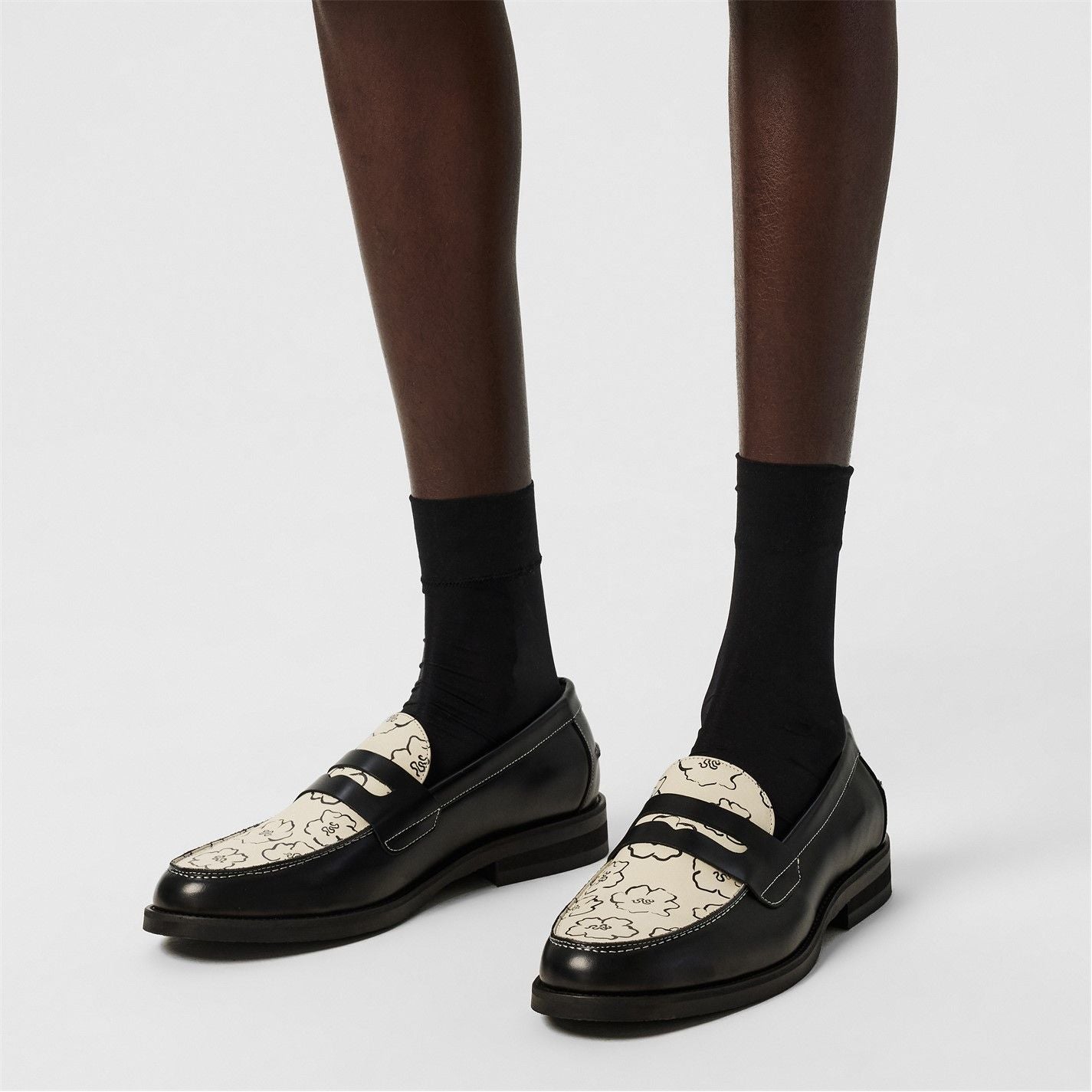  Floral Sketch Penny Loafers Black
