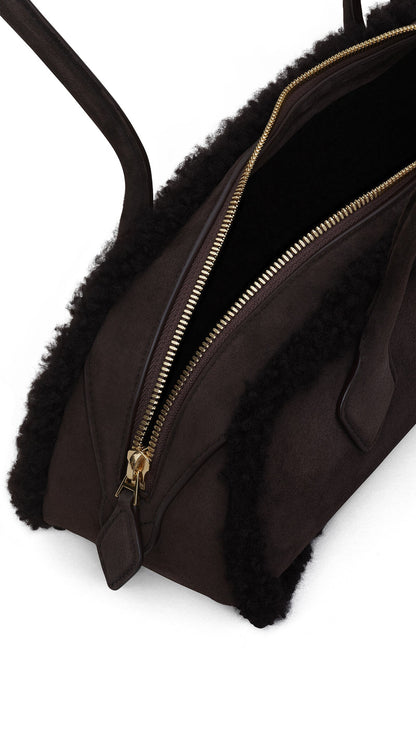 Alaïa Le Teckel Medium Bag In Merino Shearling