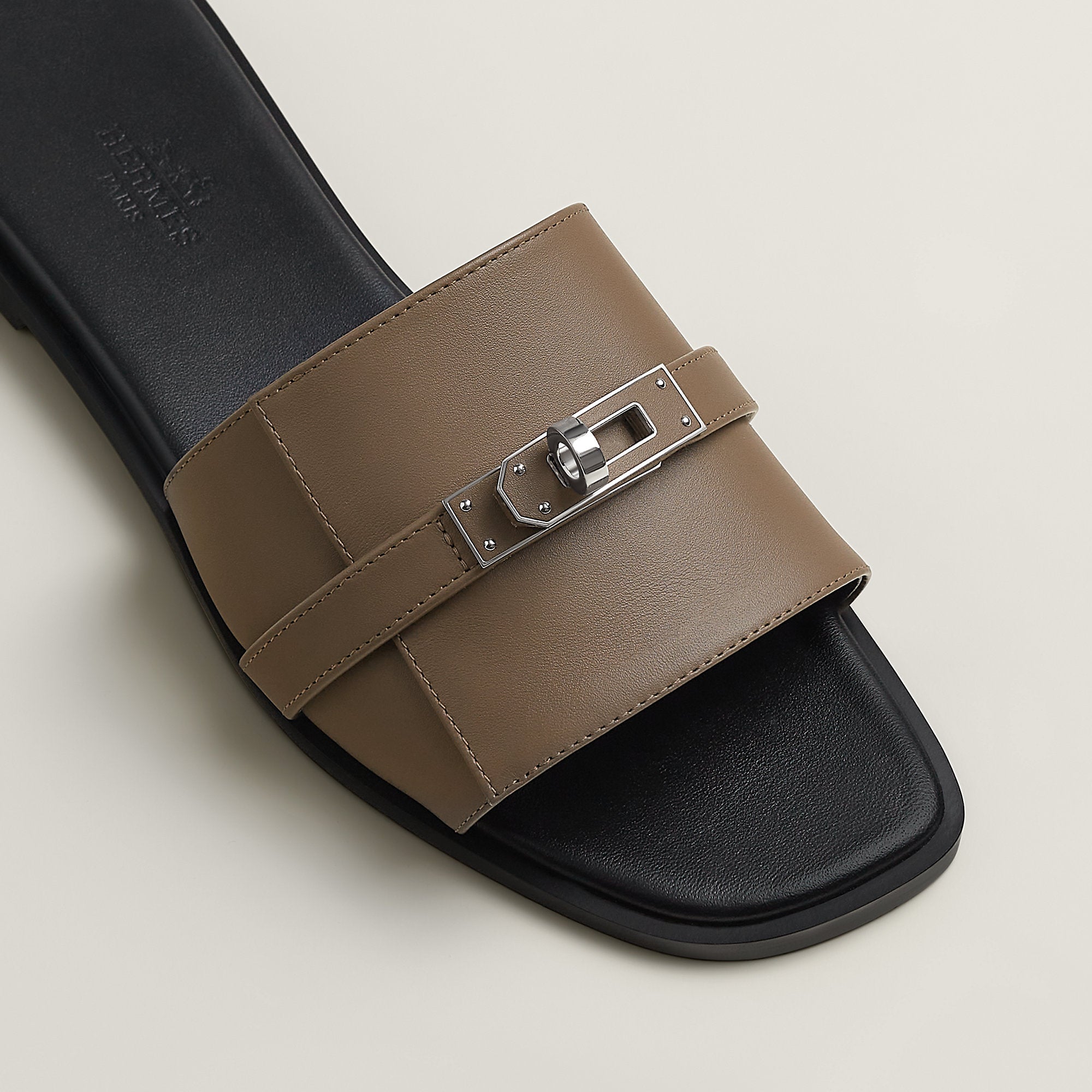  Hermes Giulia Sandal Toupe