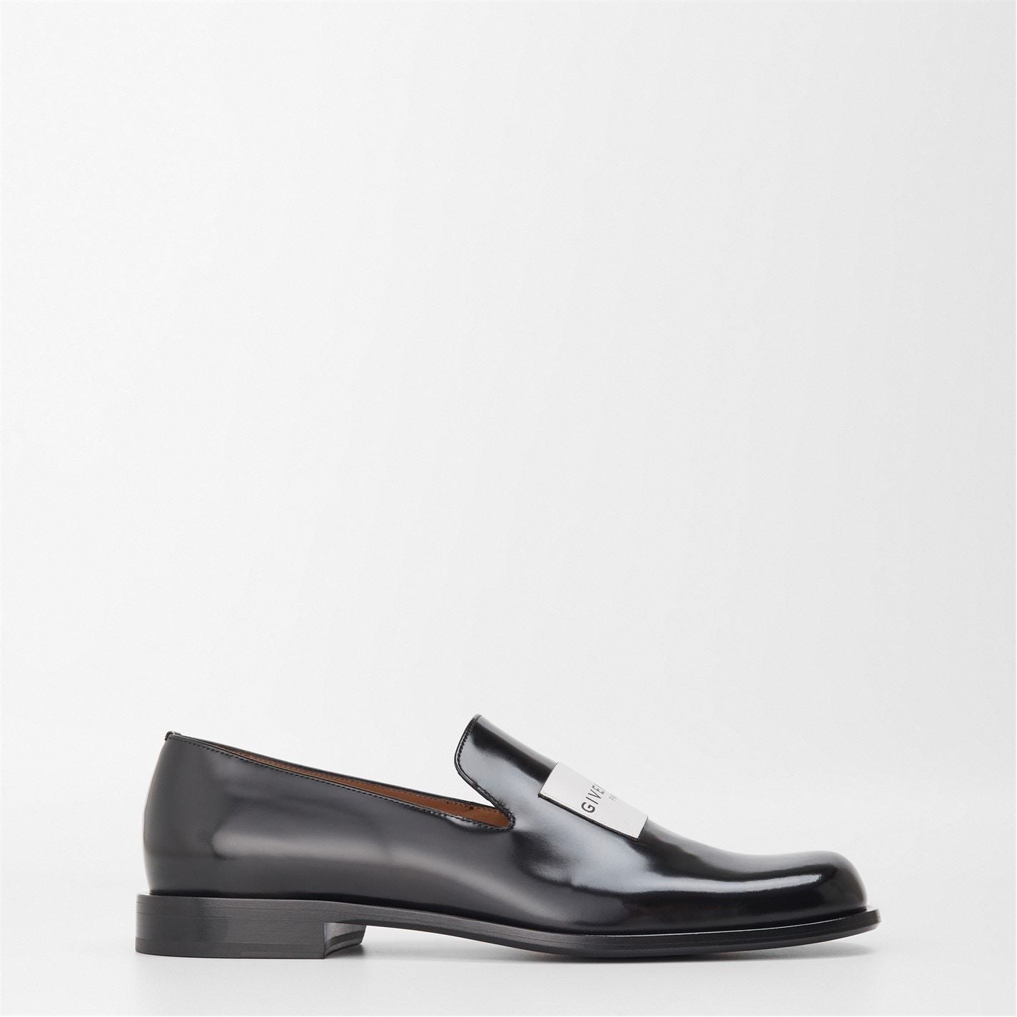  GIV Logo Loafer Sn54 Black