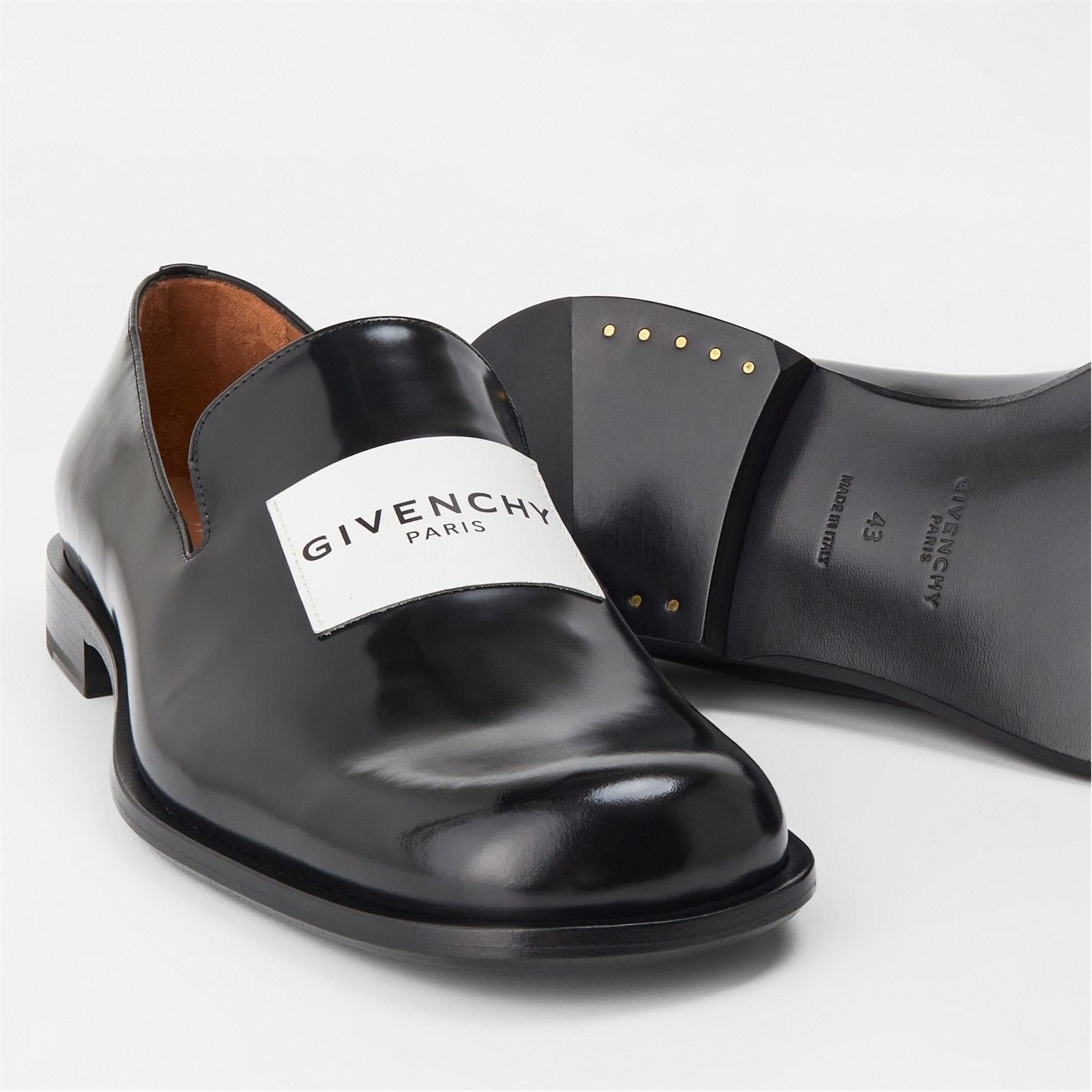 GIV Logo Loafer Sn54 Black