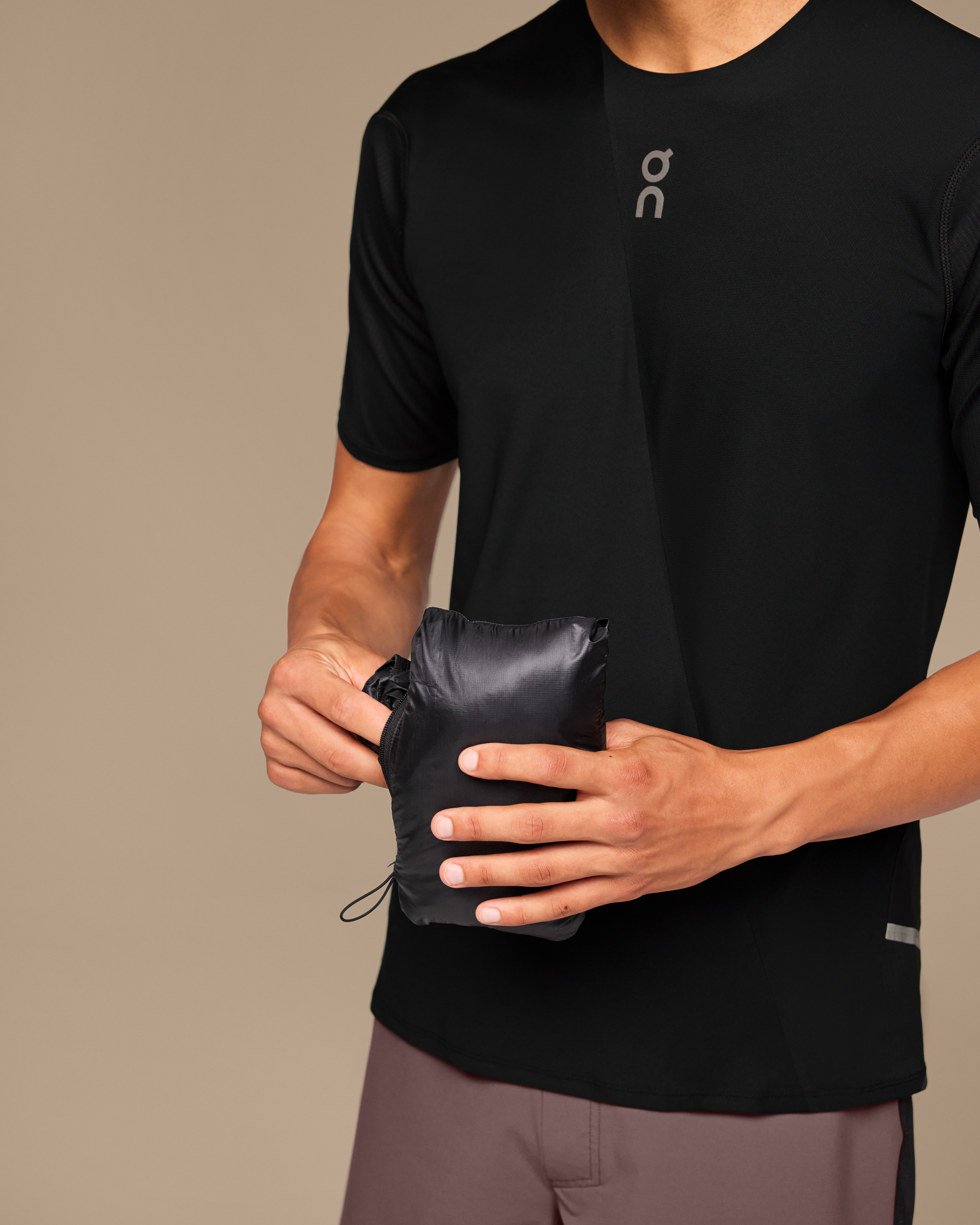 On Weather Vest Black