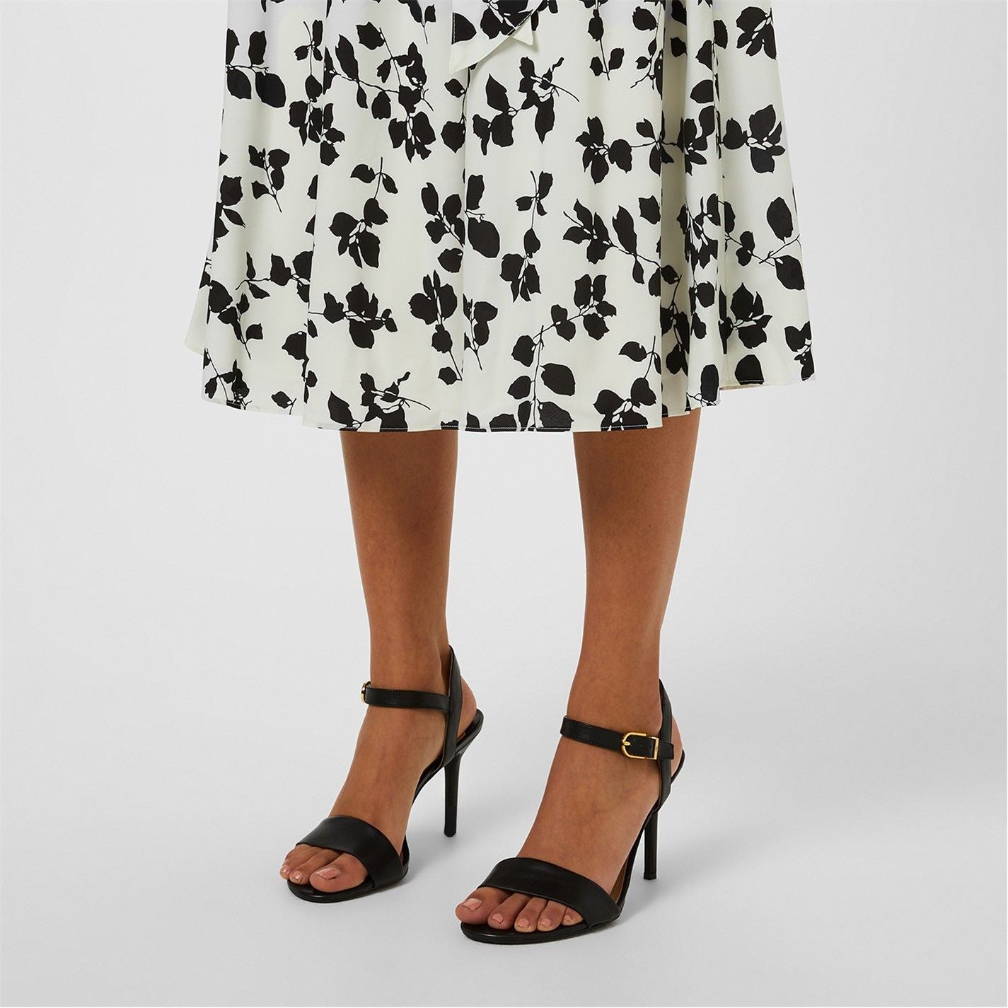  Gwen Sandals Black