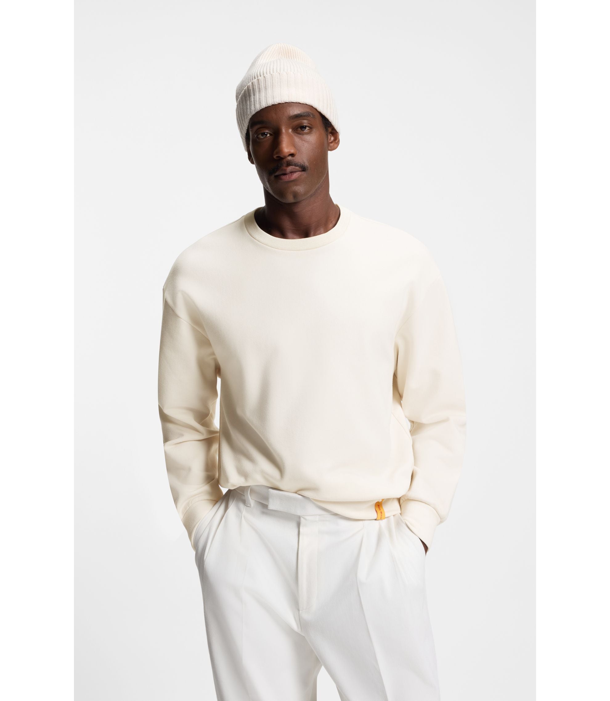 #color_white
