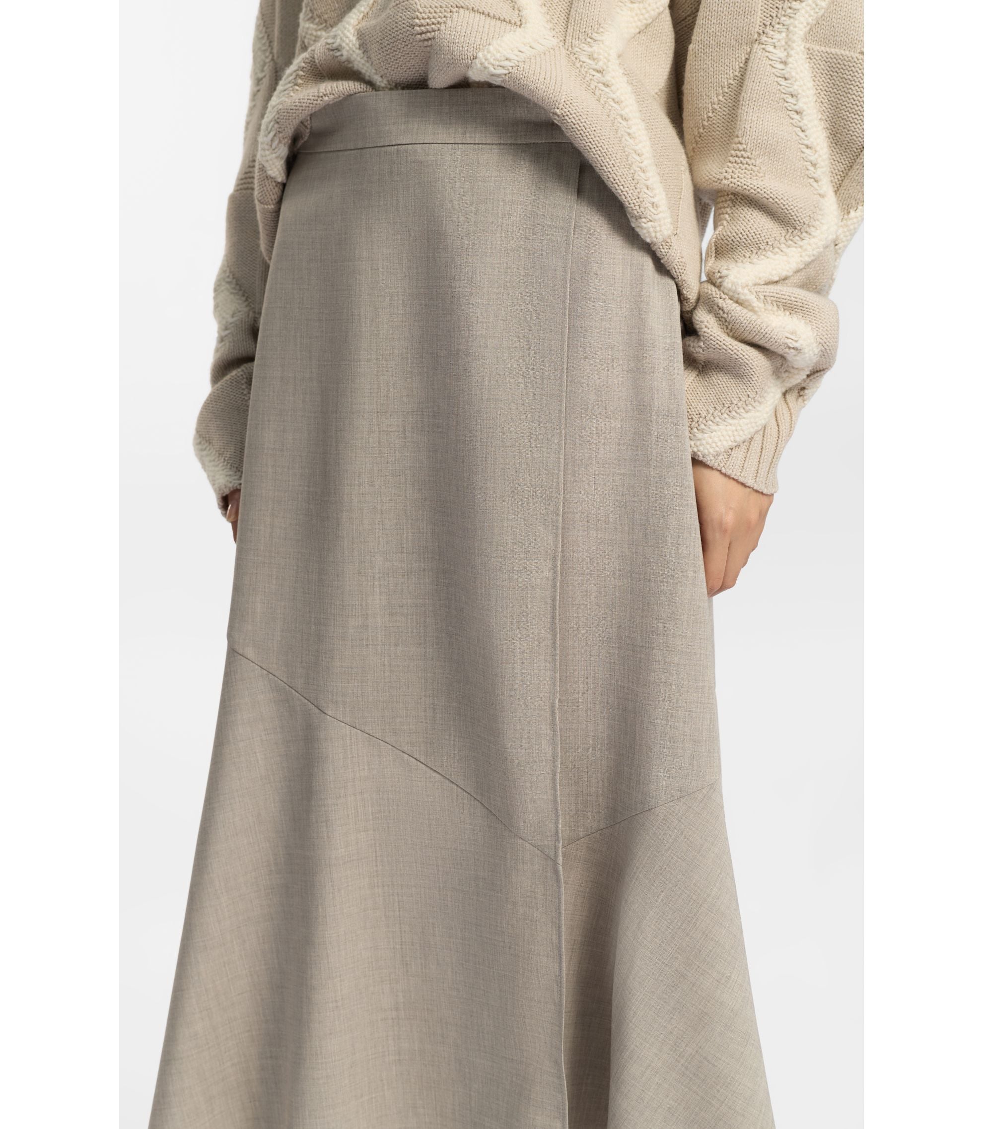 #color_light-beige