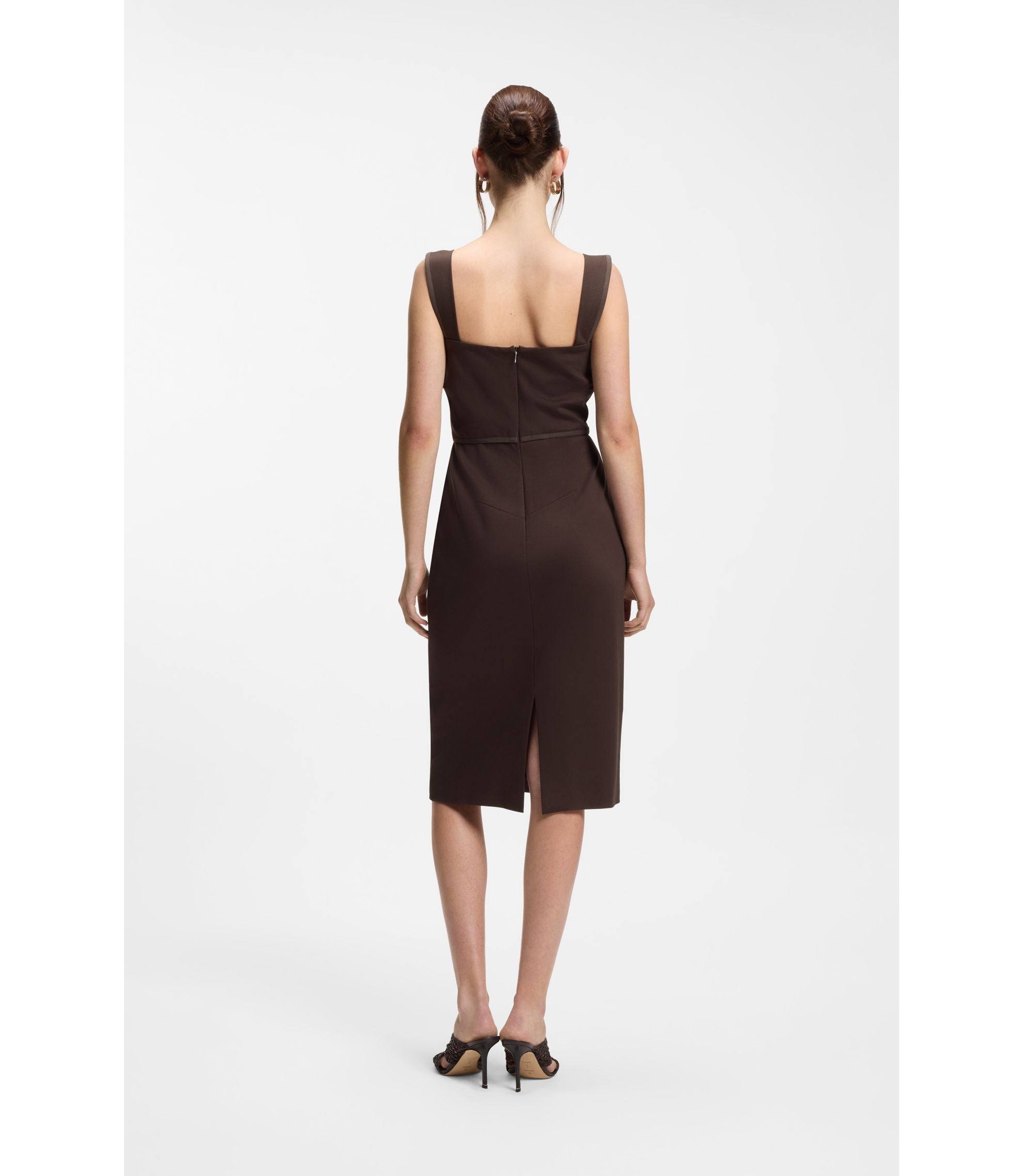 #color_dark-brown