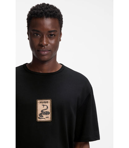 Hugo Embroidered Badge T Shirt In Cotton Terry Black