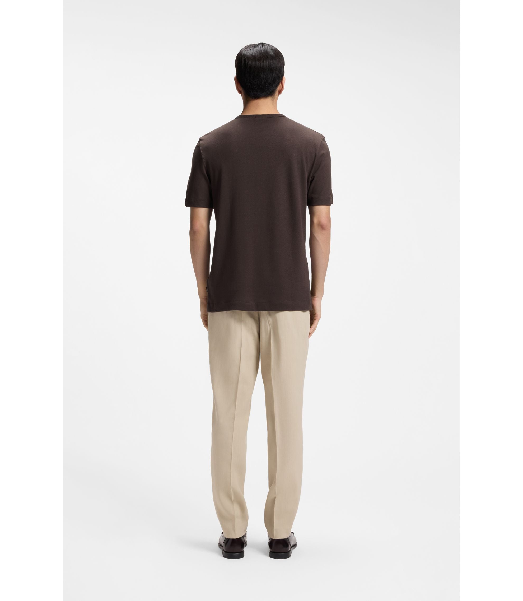 Boss Cotton Linen T Shirt In A Regular Fit Dark Brown
