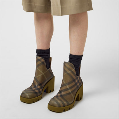  Heeled Ankle Boots Camp Ip Chk
