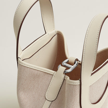  Hermes In The Loop 18 Bag Cru