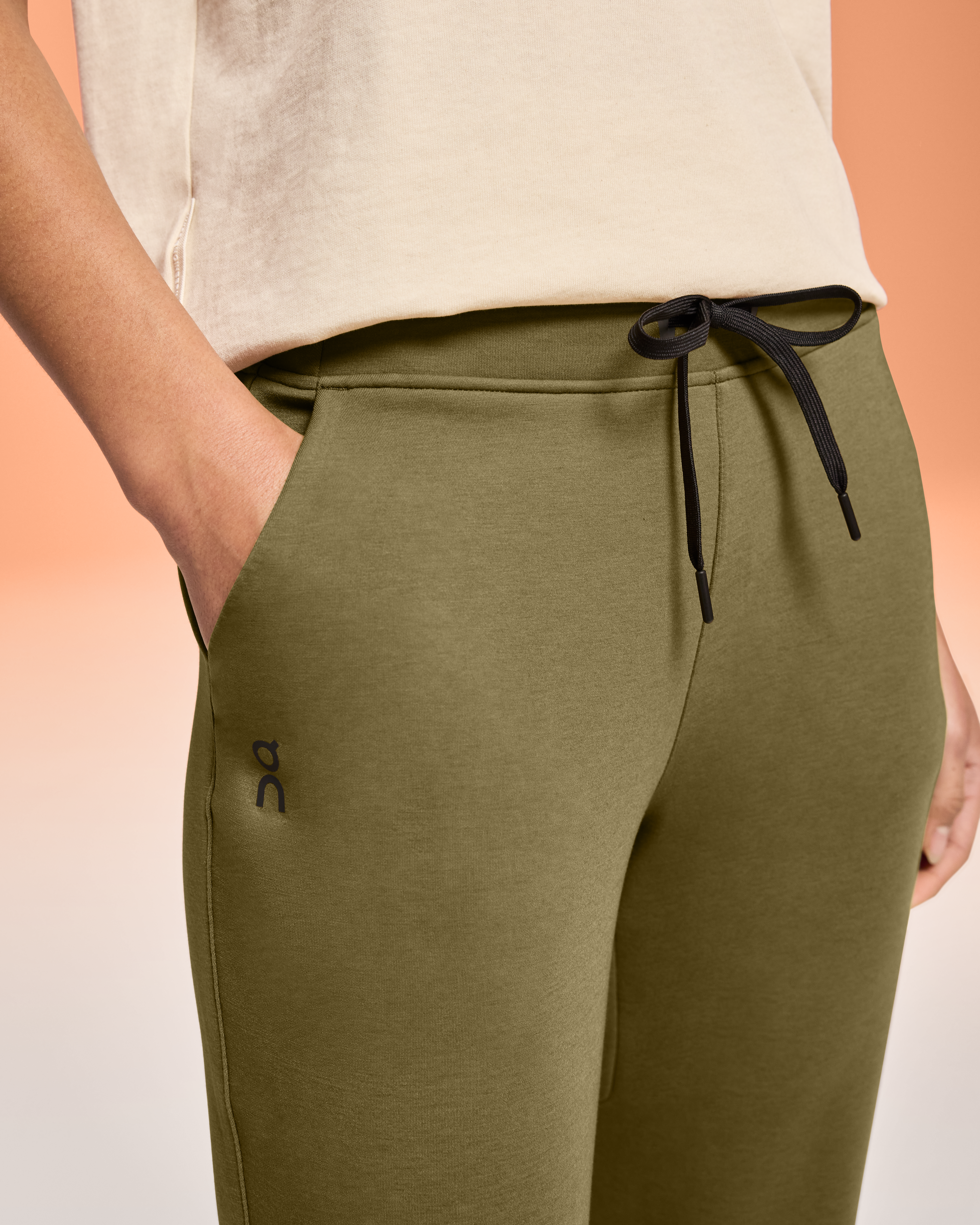 on sweat pants Hunter (Women's)