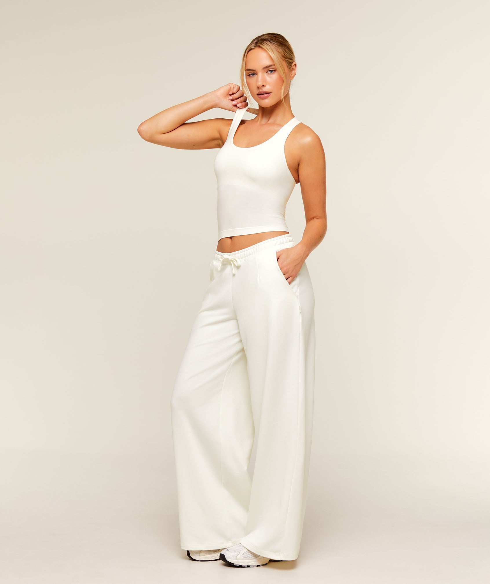 Women's Gymshark Featherform Tank Soft White