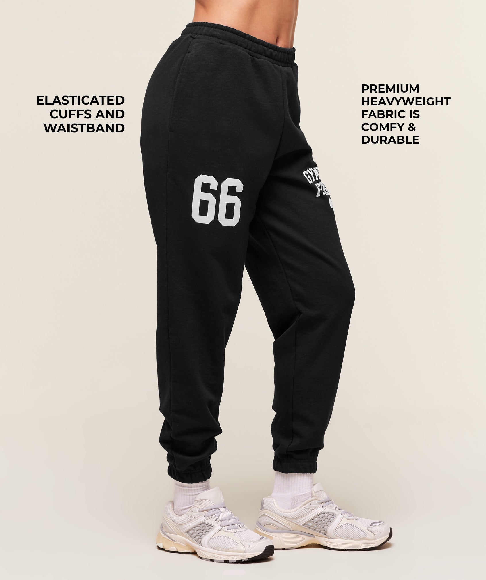 Women's Gymshark Varsity Graphic Oversized Jogger Black