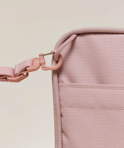 Women's Gymshark Active Crossbody Lift Pink