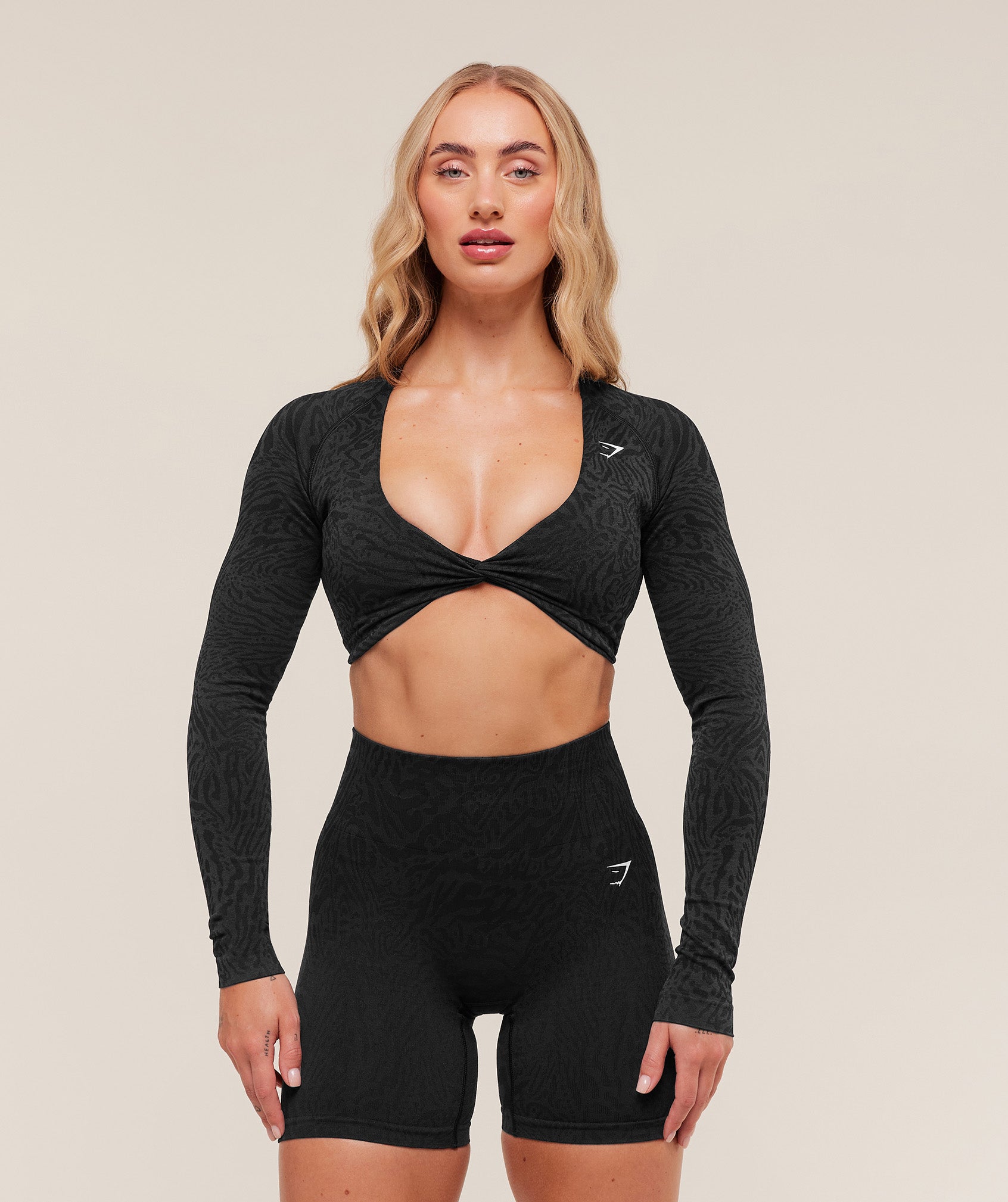 Women's Gymshark Adapt Animal Long Sleeve Crop Top Black