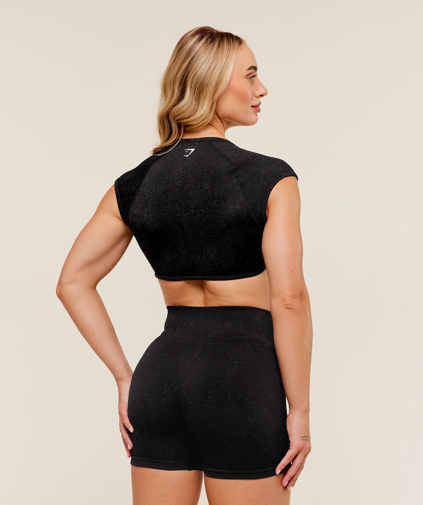 Women's Gymshark Adapt Fleck X Whitney Short Sleeve Crop Top Black
