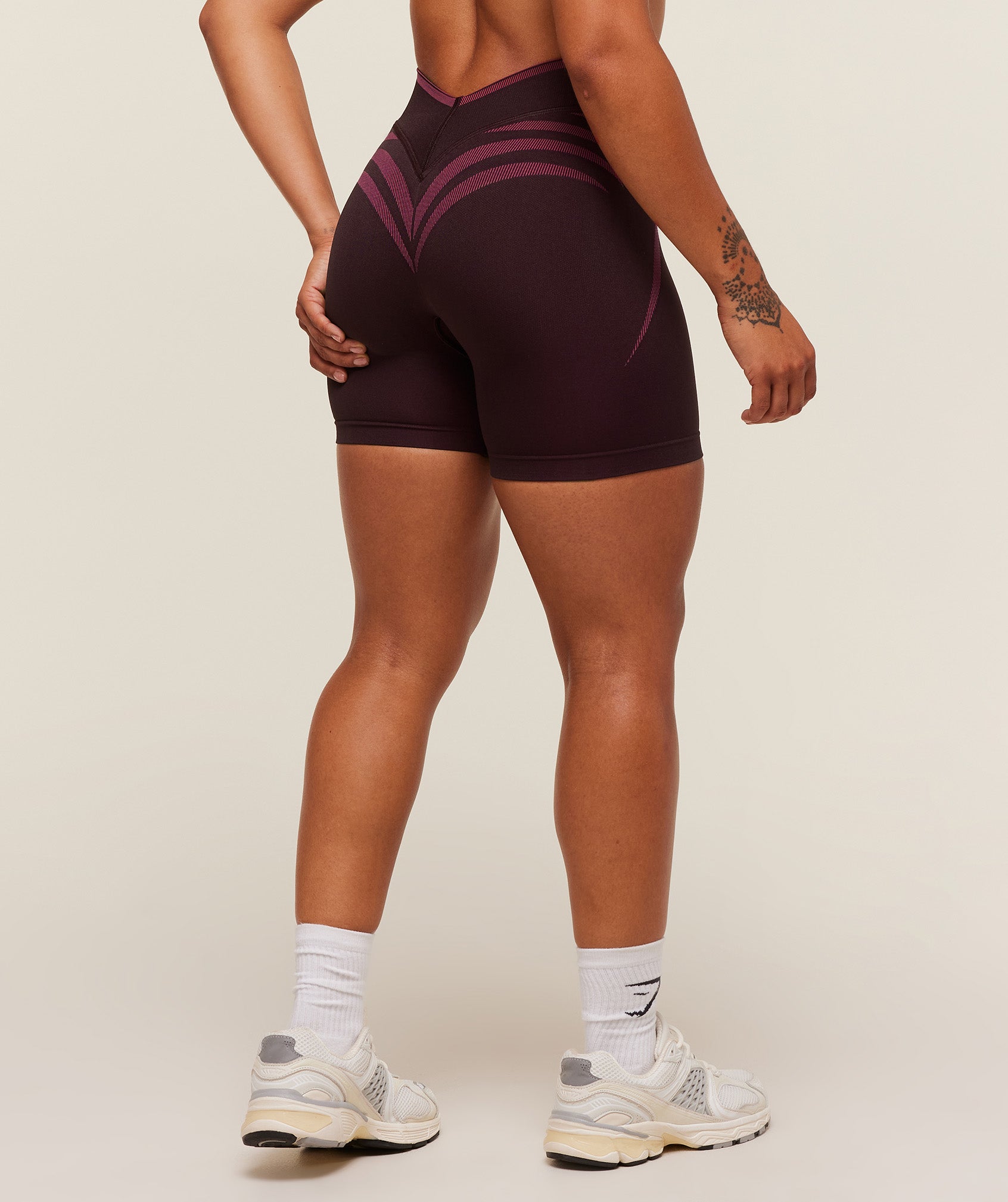 Women's Gymshark Apex Lift Seamless Short Cherry Purple