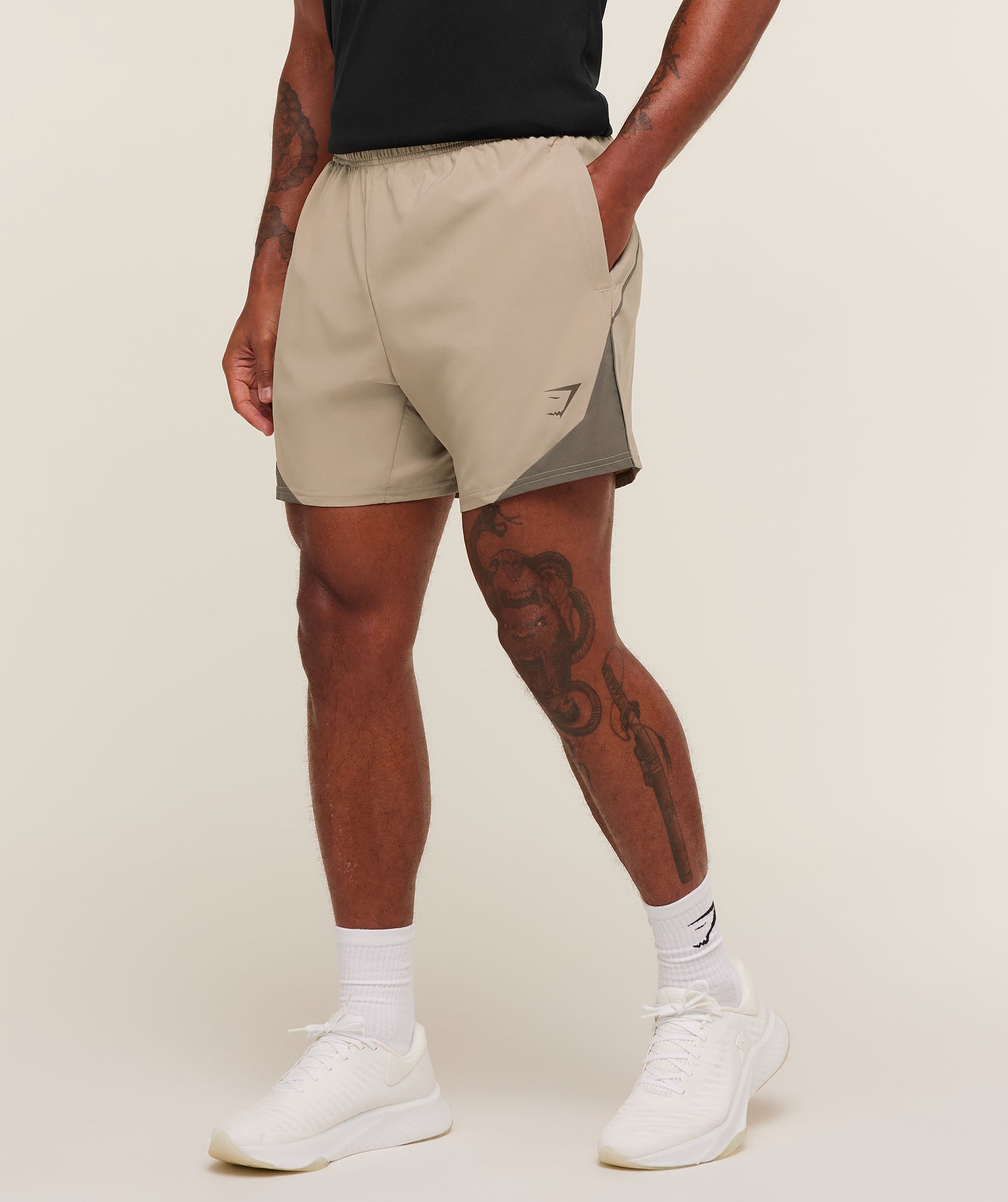 Gymshark Arrival Block 6" Shorts Cement Brown