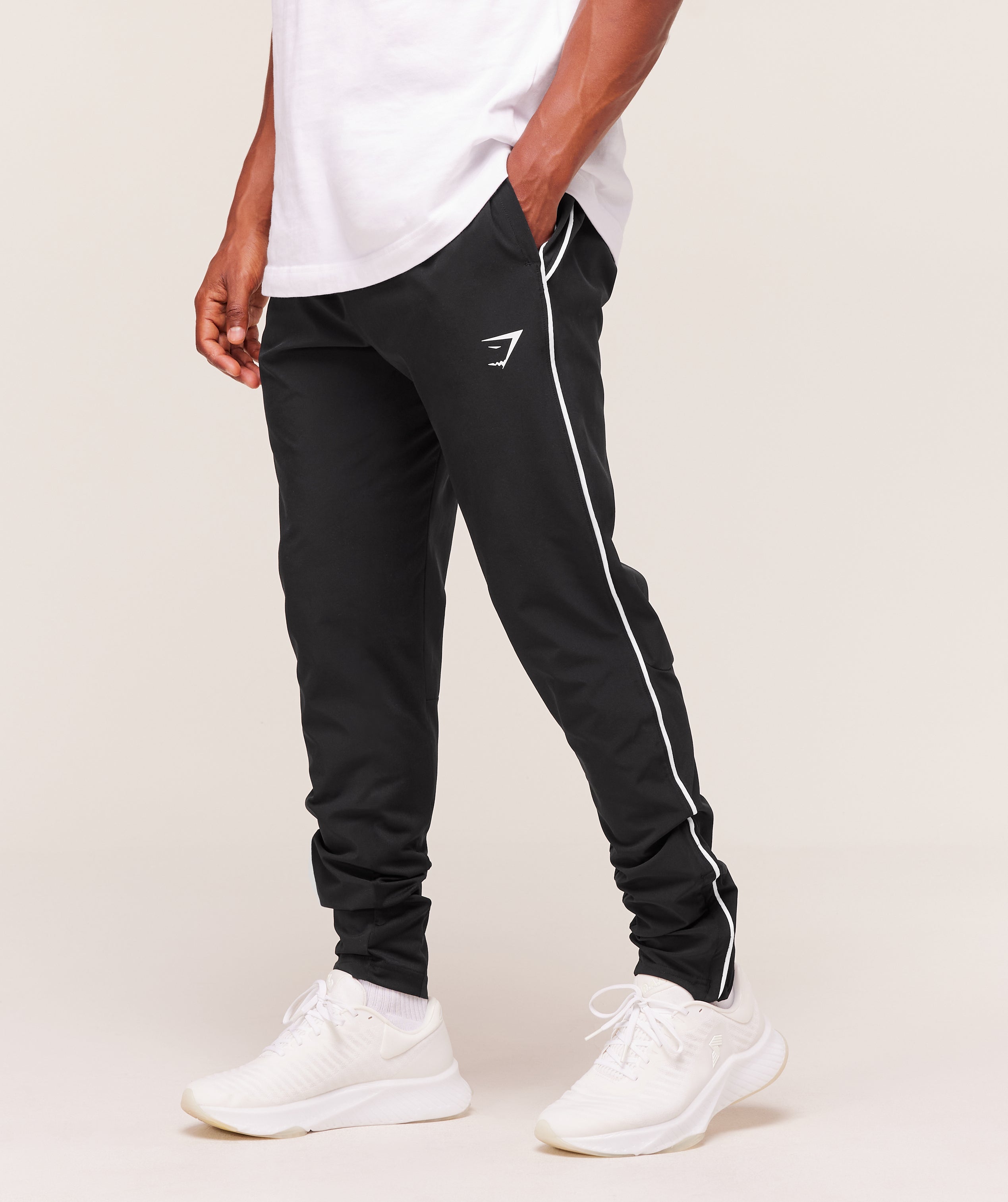 Gymshark Arrival Woven Block Joggers Black