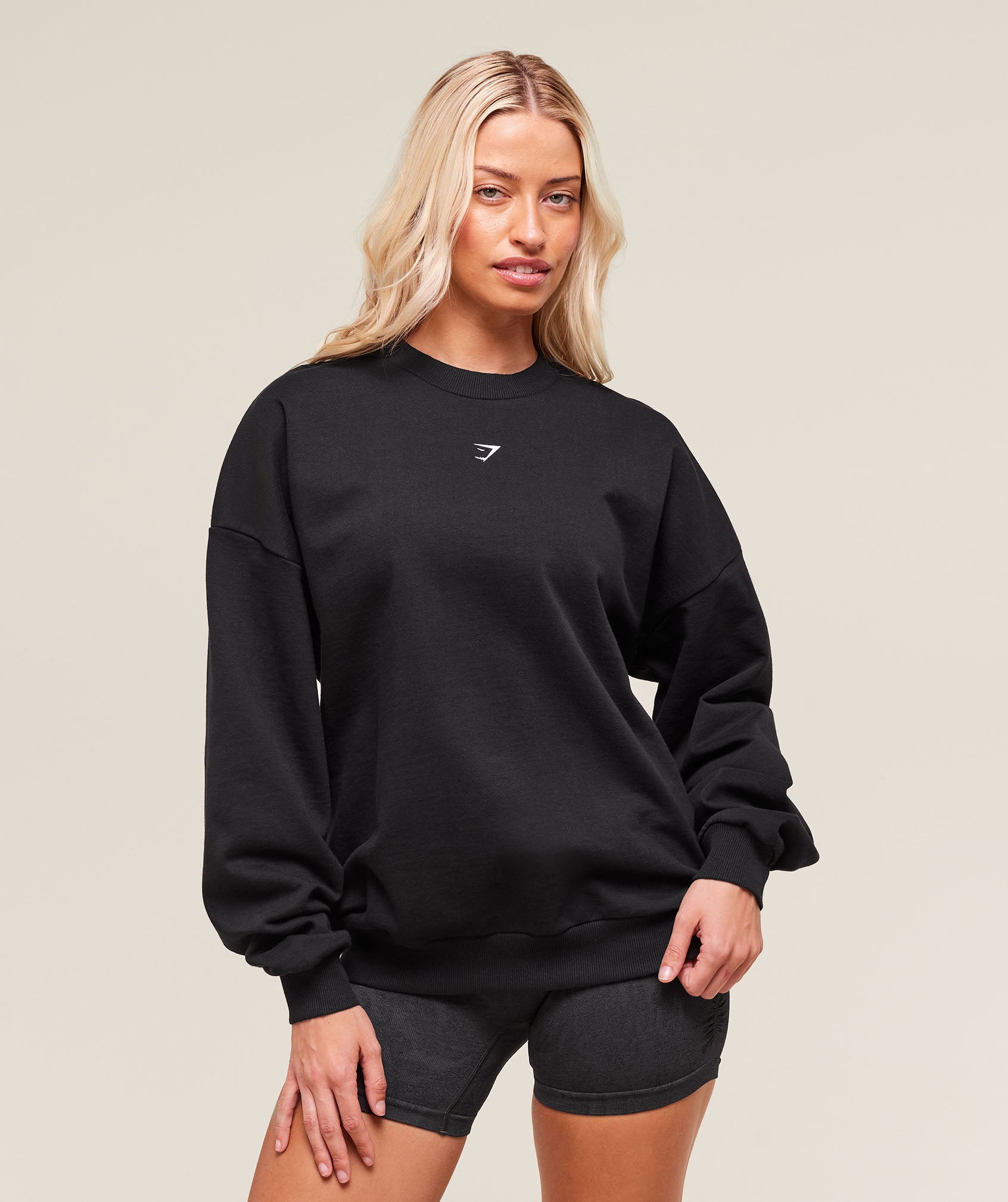 Women's Gymshark Cherry Graphic Oversized Sweatshirt Black