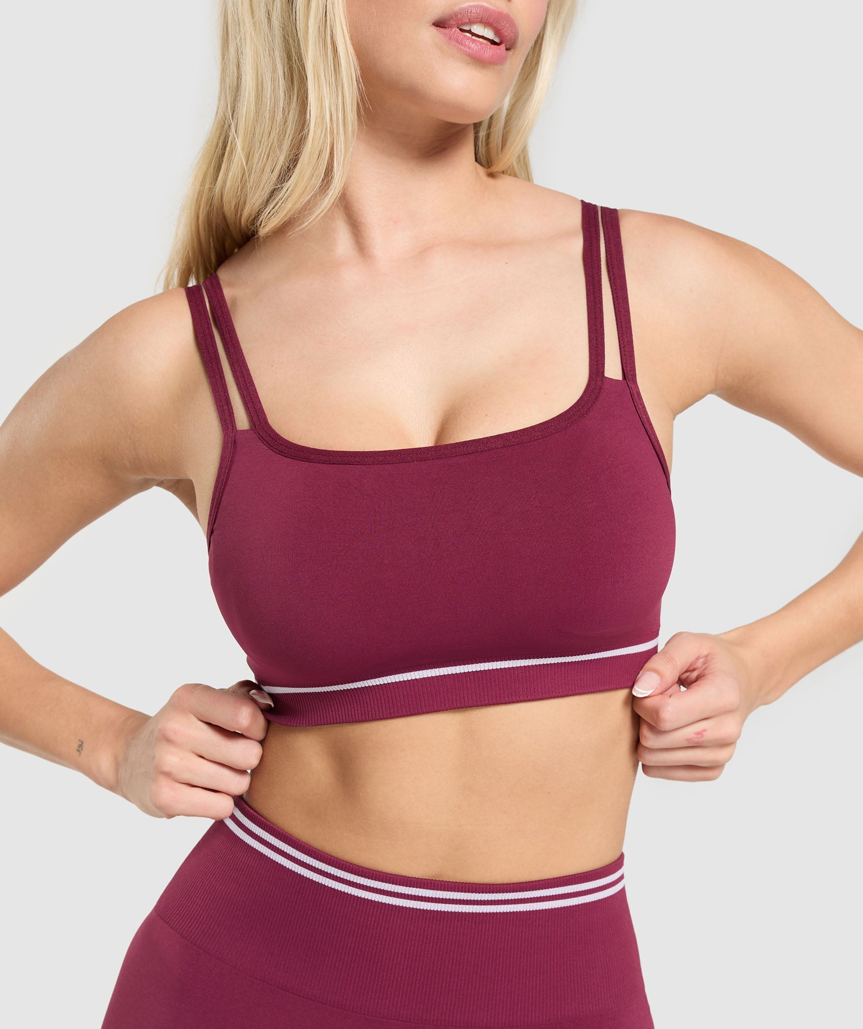 Women's Gymshark Contrast Seamless Sports Bra Strong Pink
