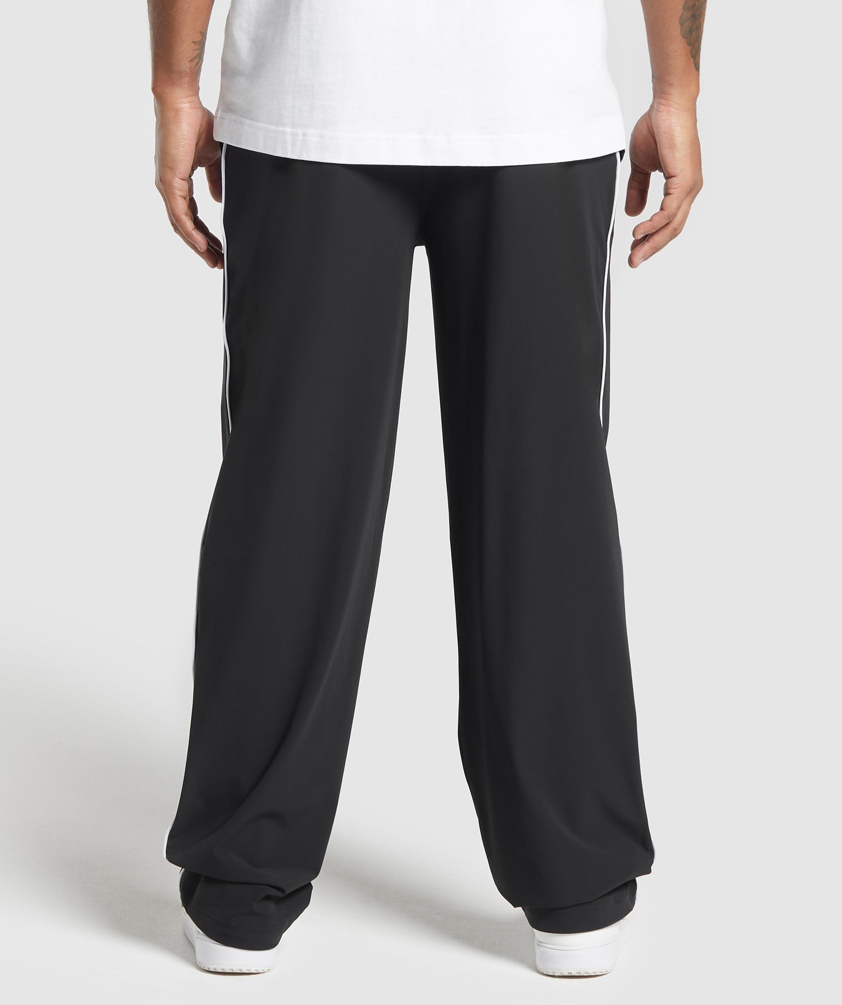 Gymshark Contrast Straight Leg Pant Black