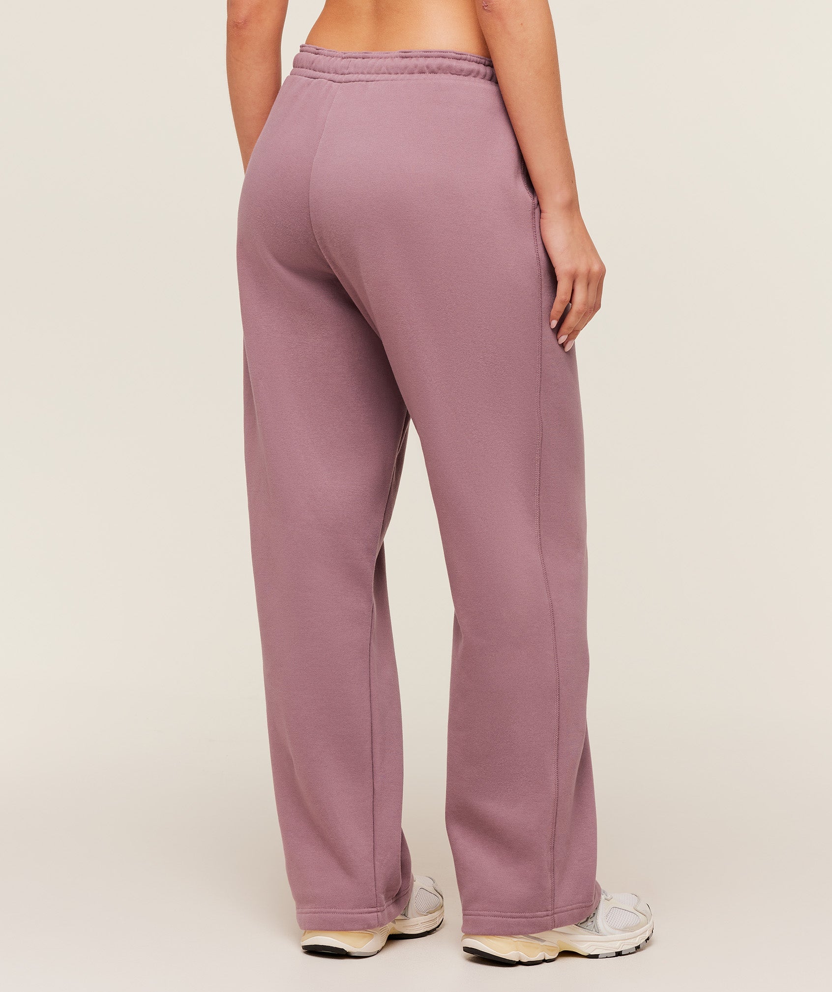 Women's Gymshark Cosy Luxe Straight Leg Regular Joggers Calm Pink