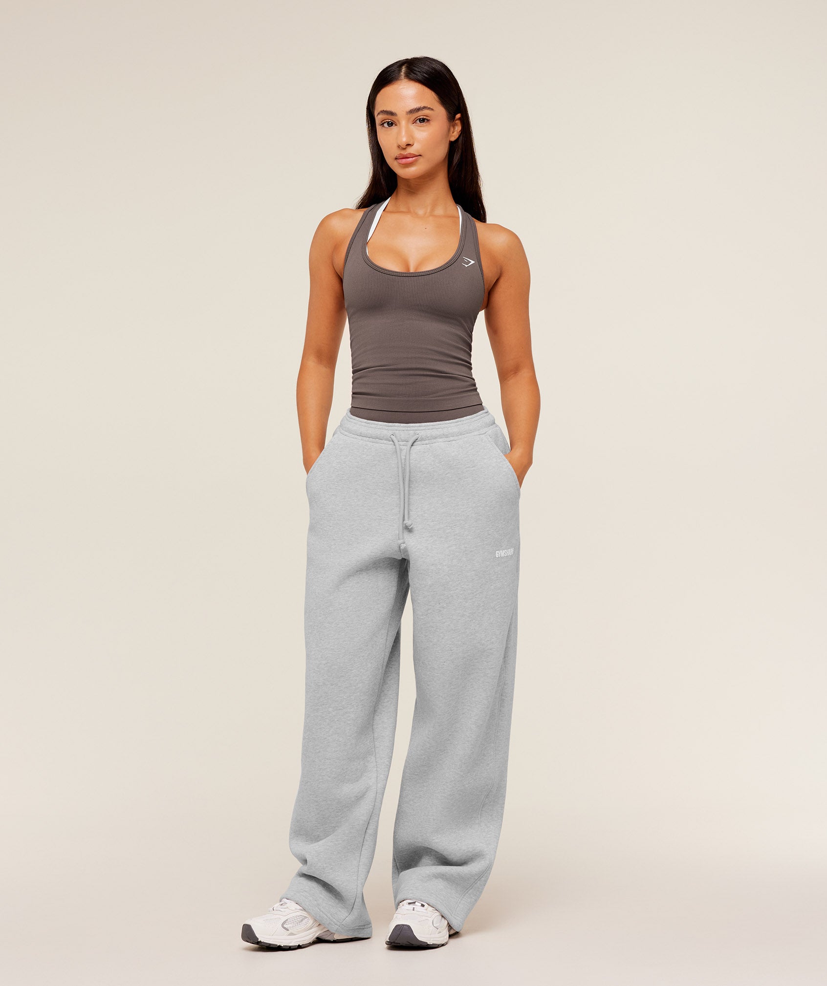 Women's Gymshark Cosy Luxe Straight Leg Short Joggers Bros Soft Grey Marl