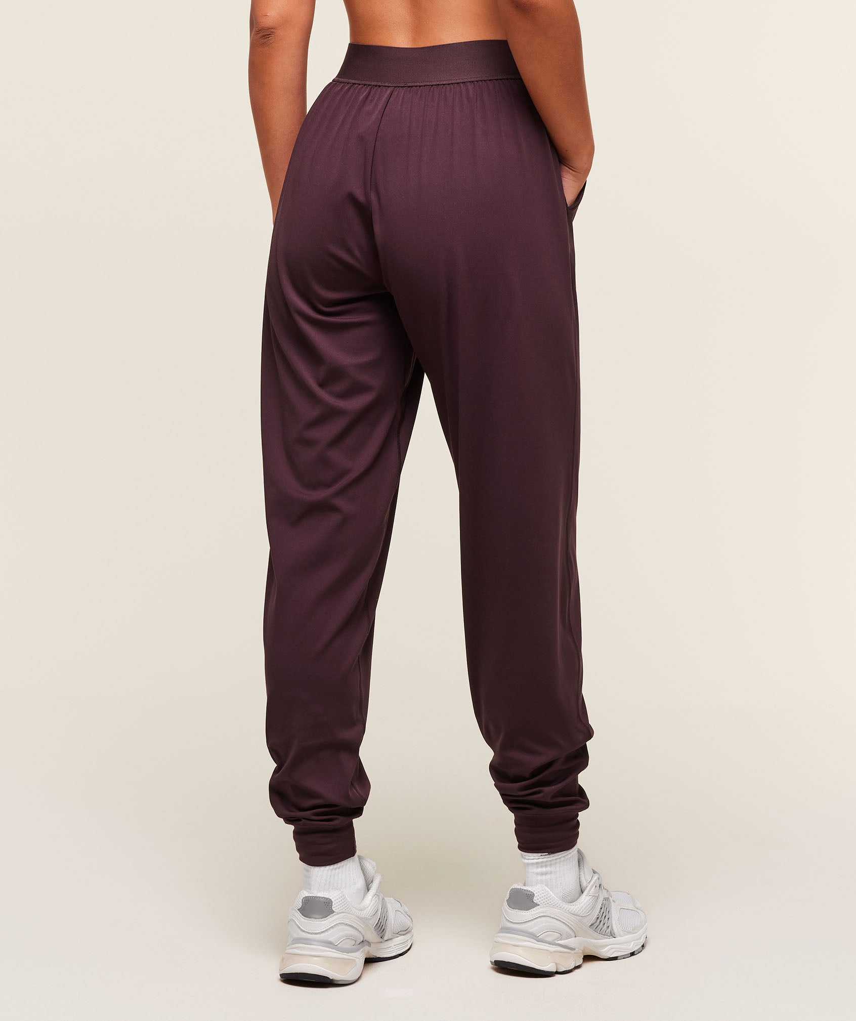 Women's Gymshark Covered Jogger Cherry Purple