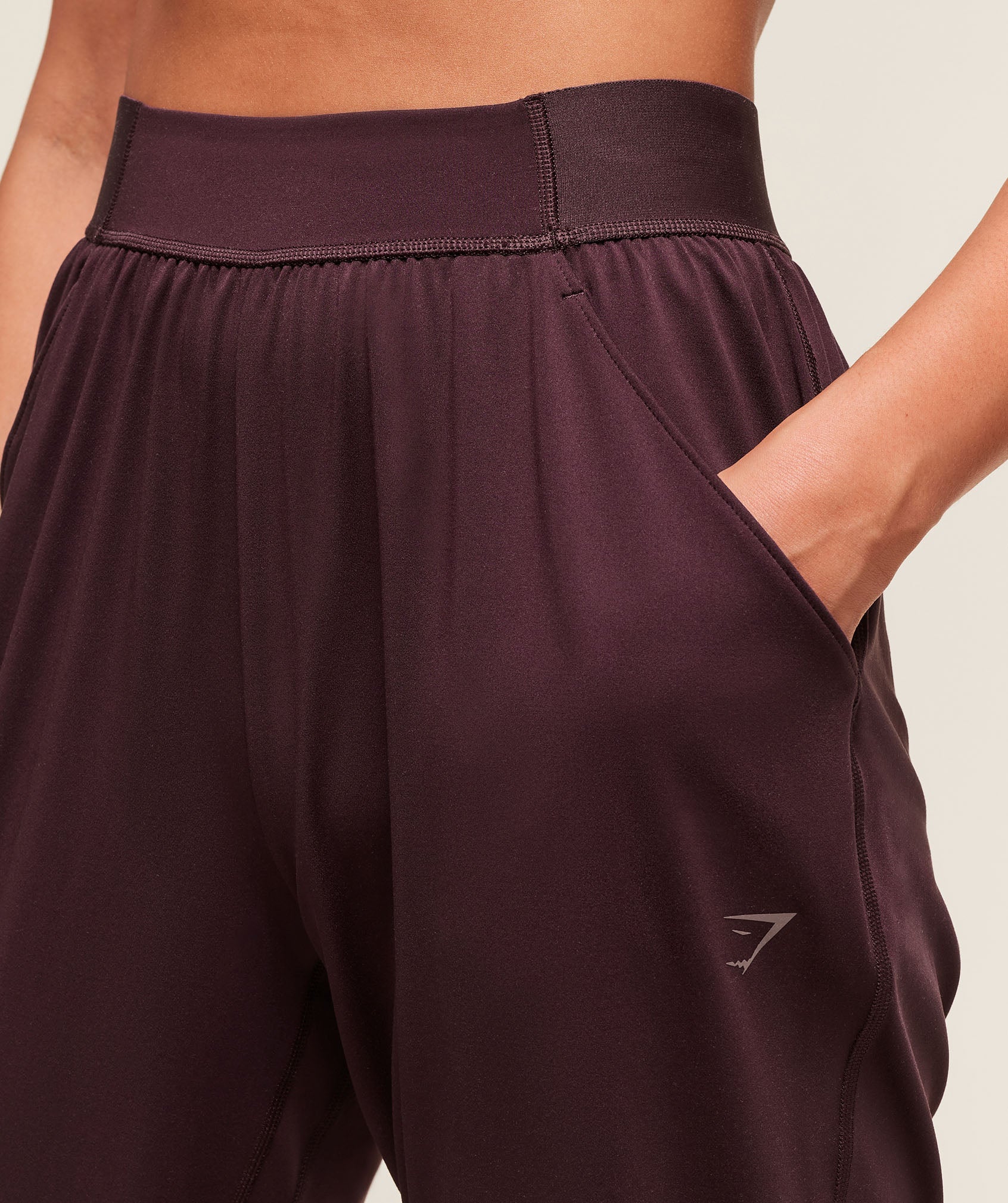 Women's Gymshark Covered Jogger Cherry Purple