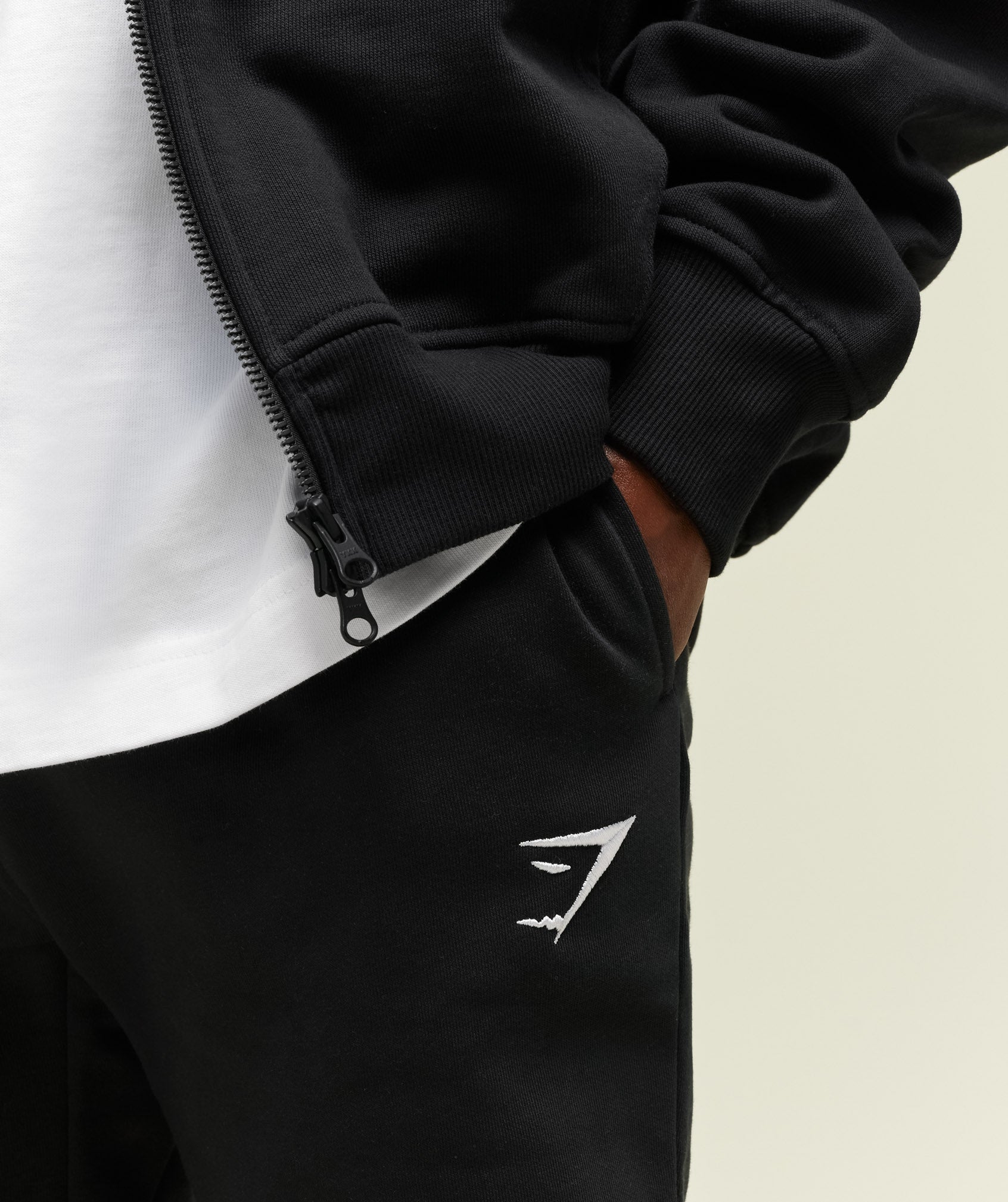 Gymshark Crest Joggers Black