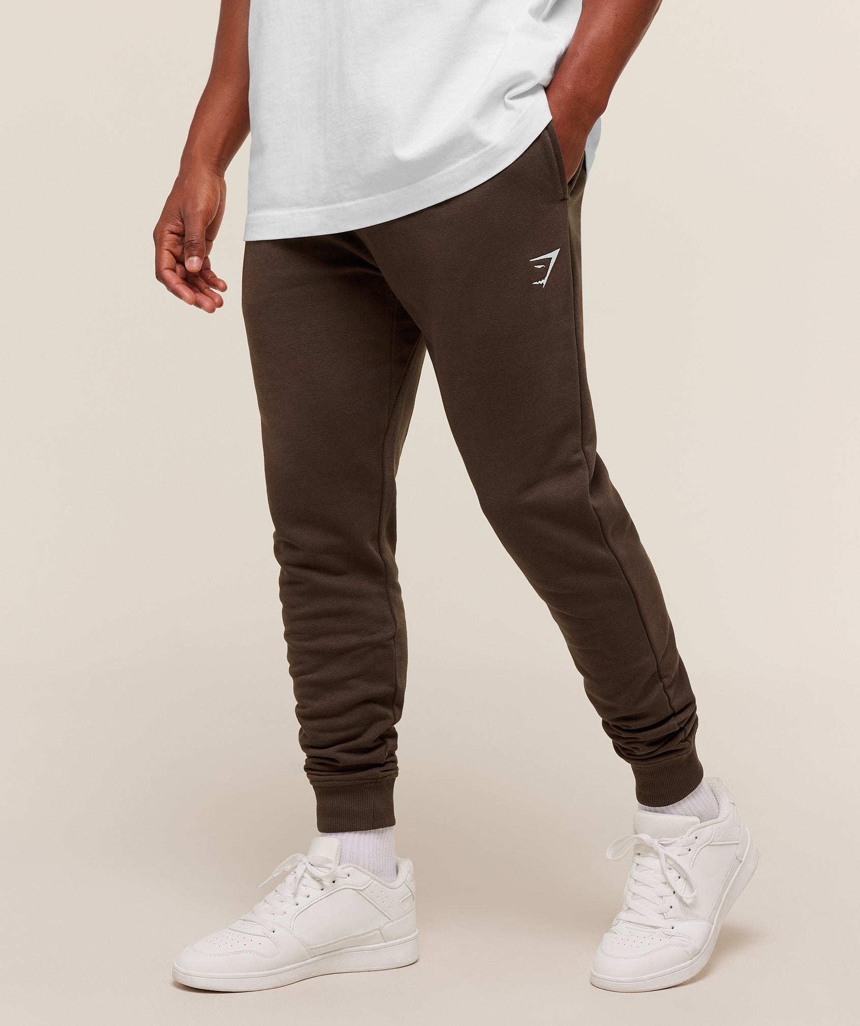 Gymshark Crest Joggers Archive Brown