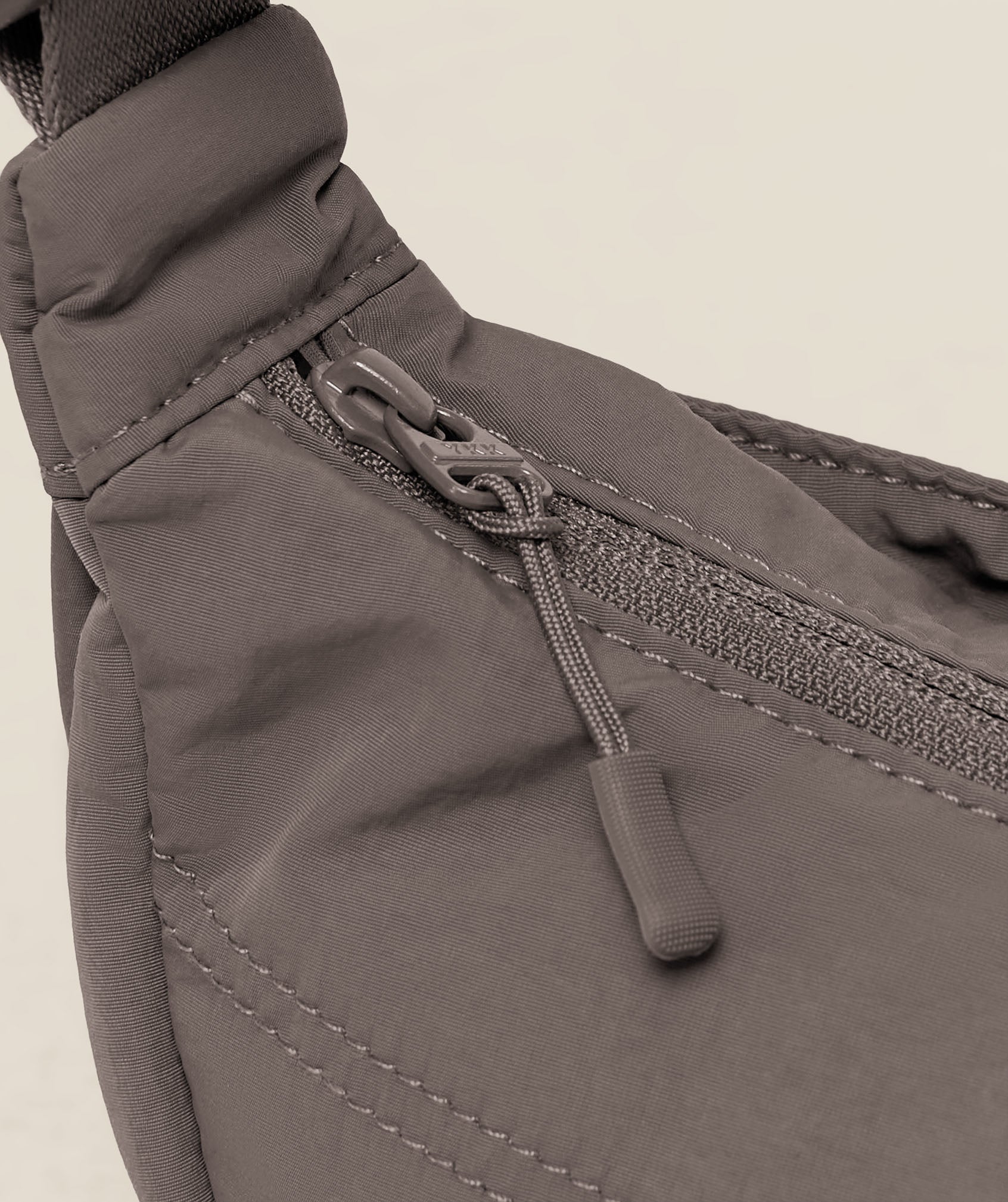 Women's Gymshark Pleat Crossbody Cool Brown