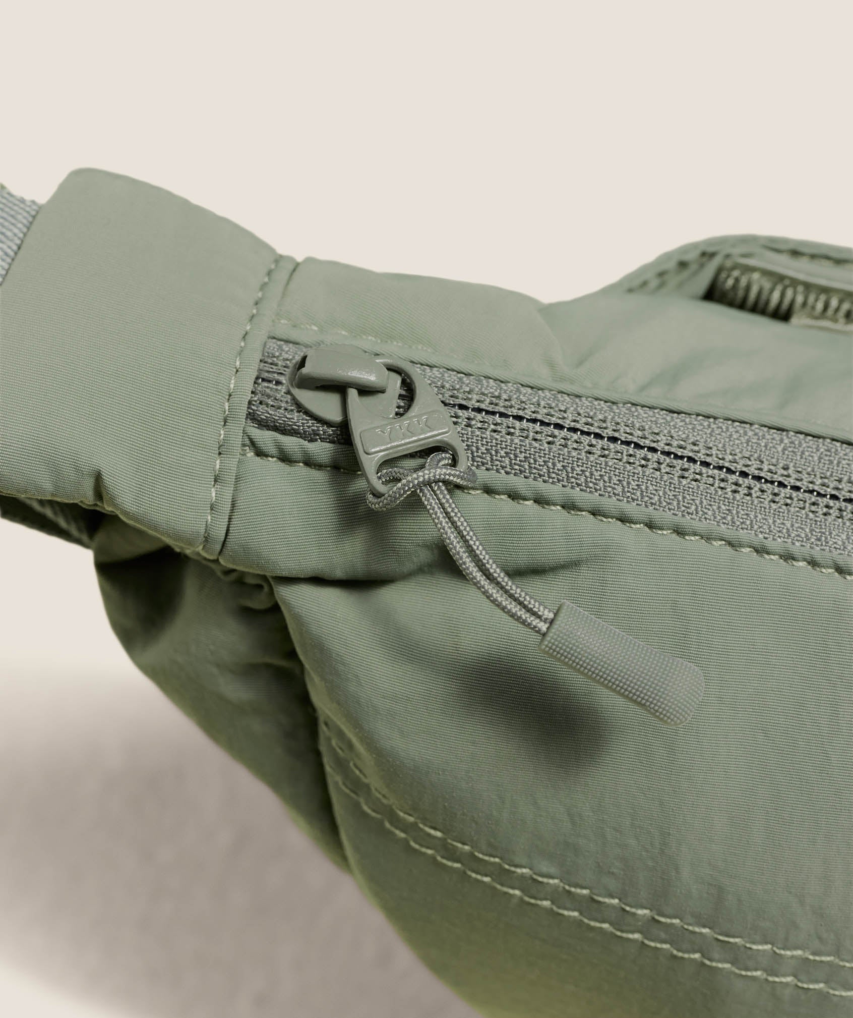 Women's Gymshark Pleat Crossbody Unit Green