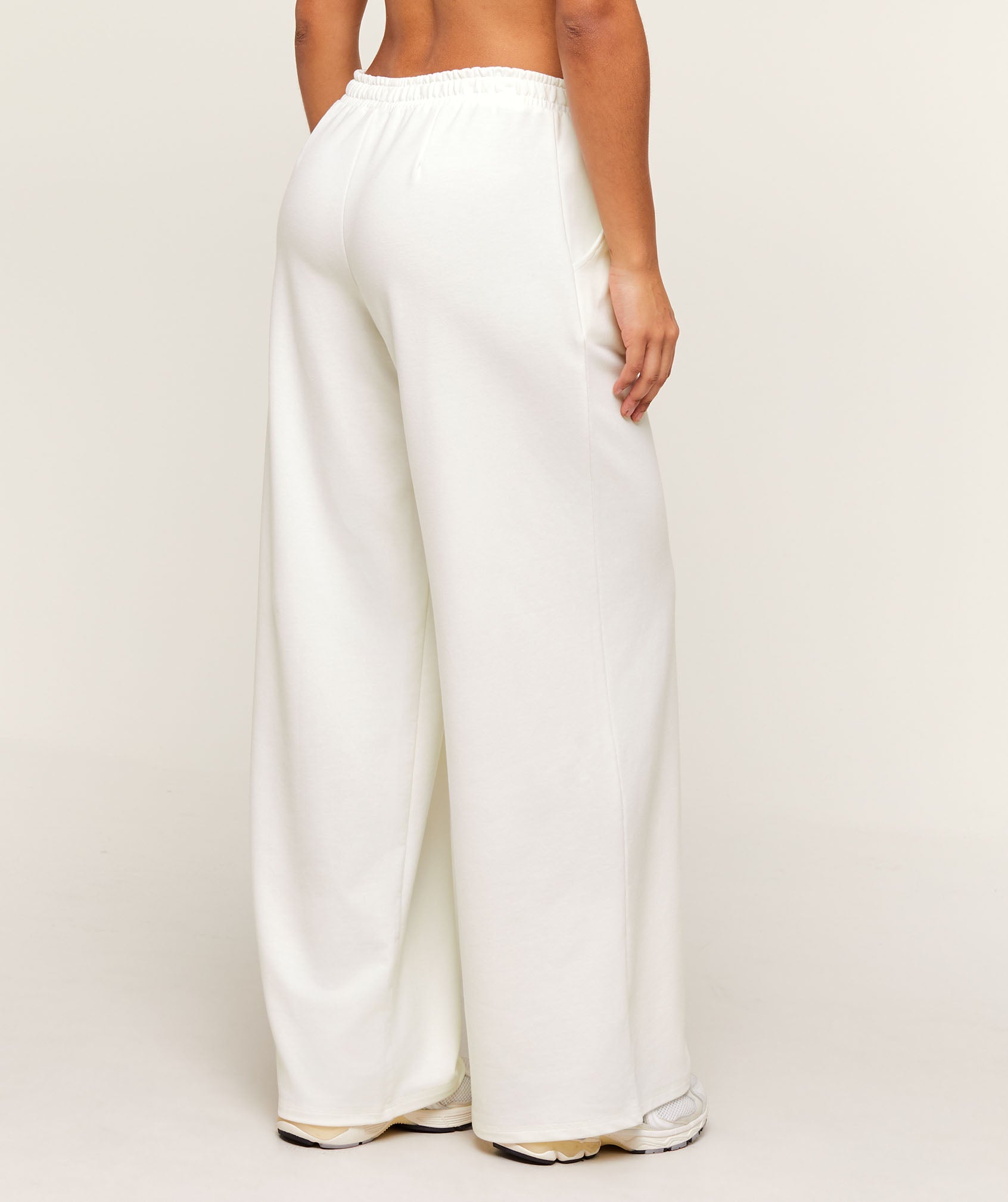 Women's Gymshark Lightweight Wide Leg Pant Tall Soft White