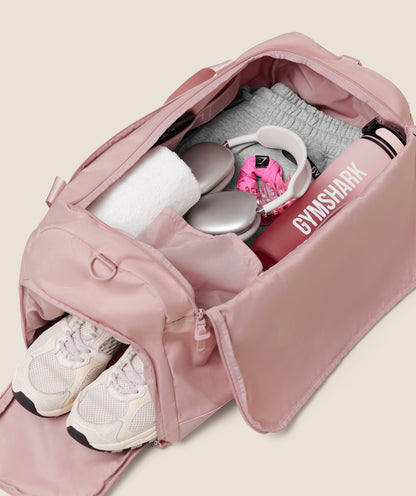 Women's Gymshark Everyday Holdall Small Light Pink