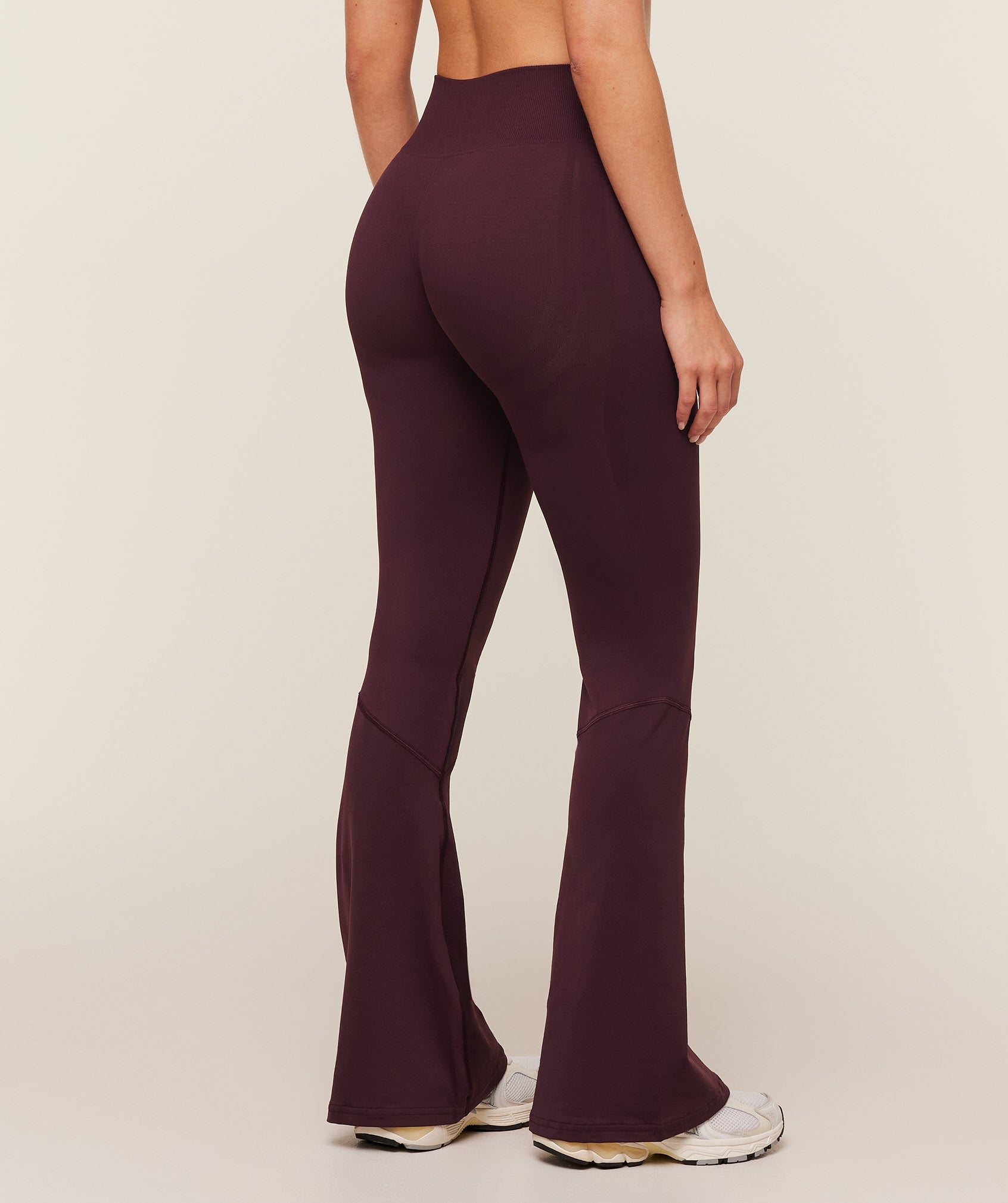 Women's Gymshark Everyday Seamless Flared Legging 2.0 Gs Cherry Purple