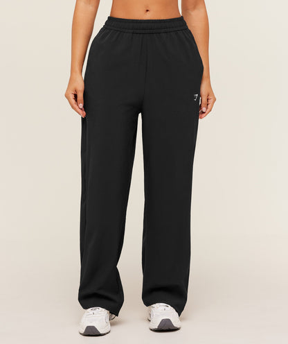 Women's Gymshark Training Everyday Woven Straight Leg Short Pants Gs Black