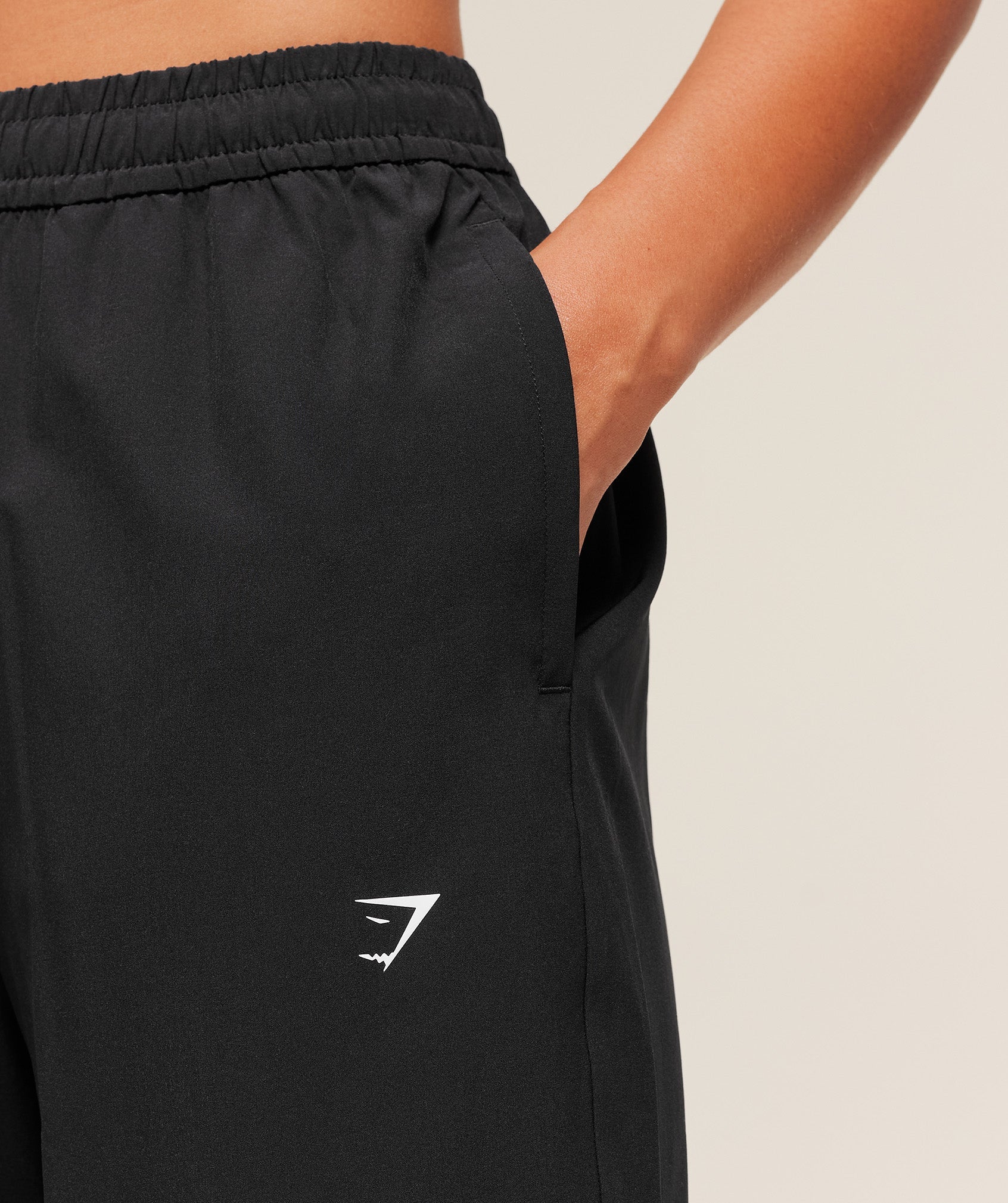 Women's Gymshark Everyday Woven Straight Leg Joggers Black
