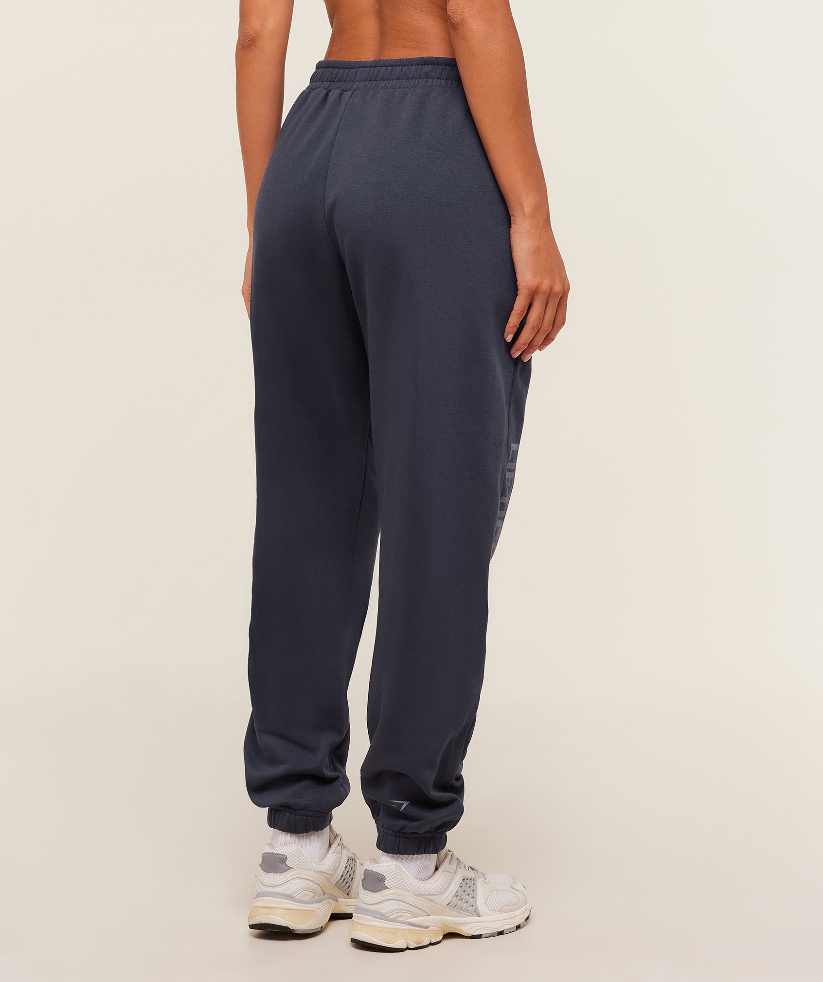 Women's Gymshark Lifting Essentials Joggers Heavy Blue