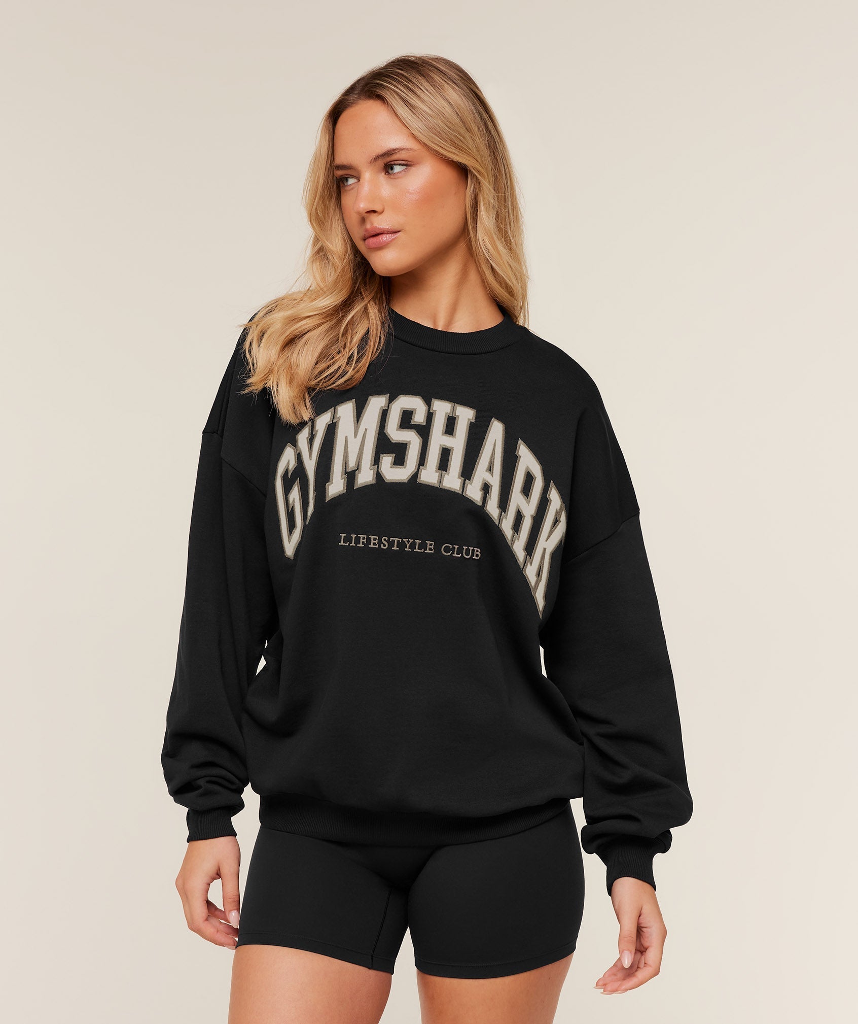 Women's Gymshark Collegiate Graphic Crew Neck Pullover Black