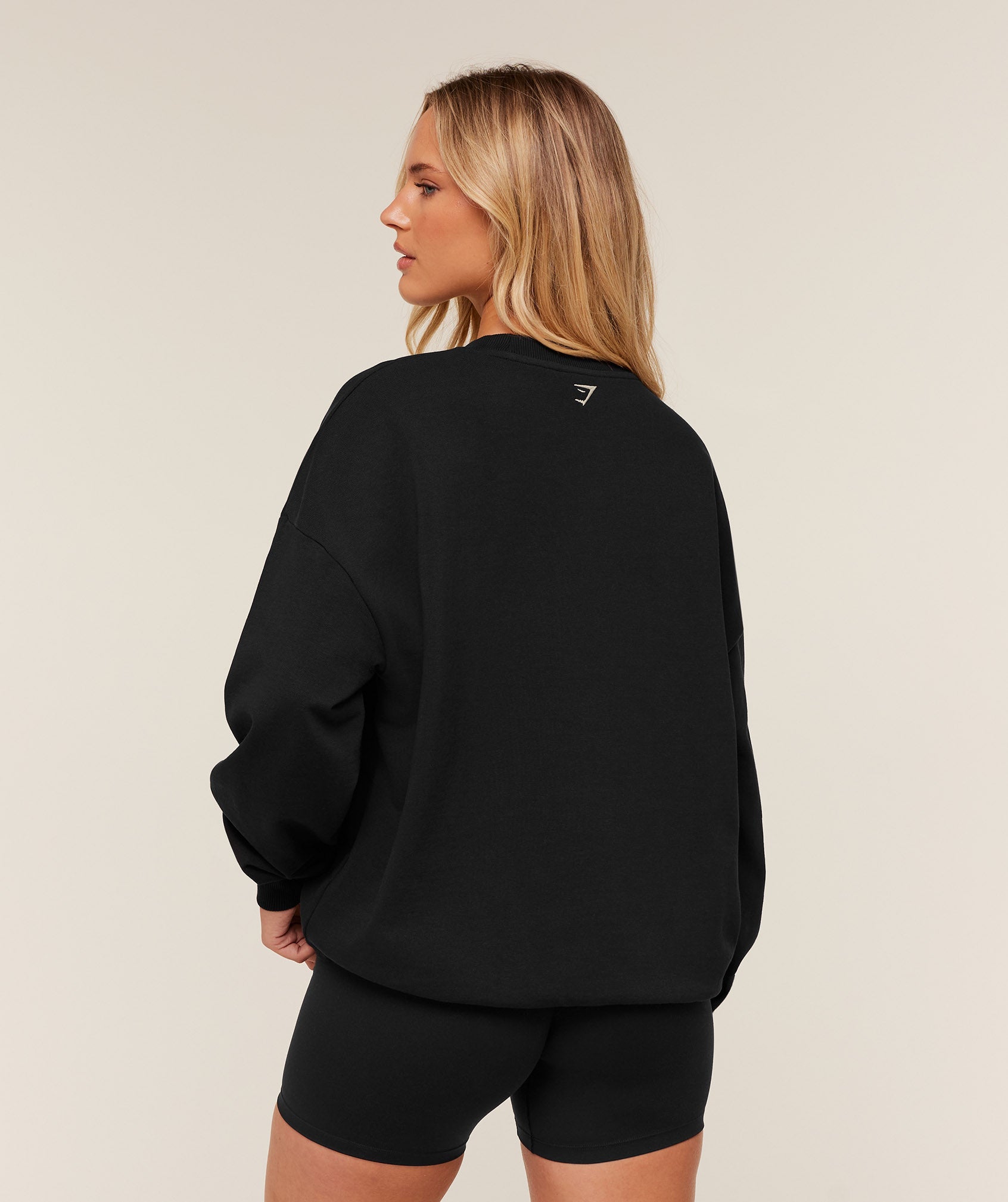 Women's Gymshark Collegiate Graphic Crew Neck Pullover Black